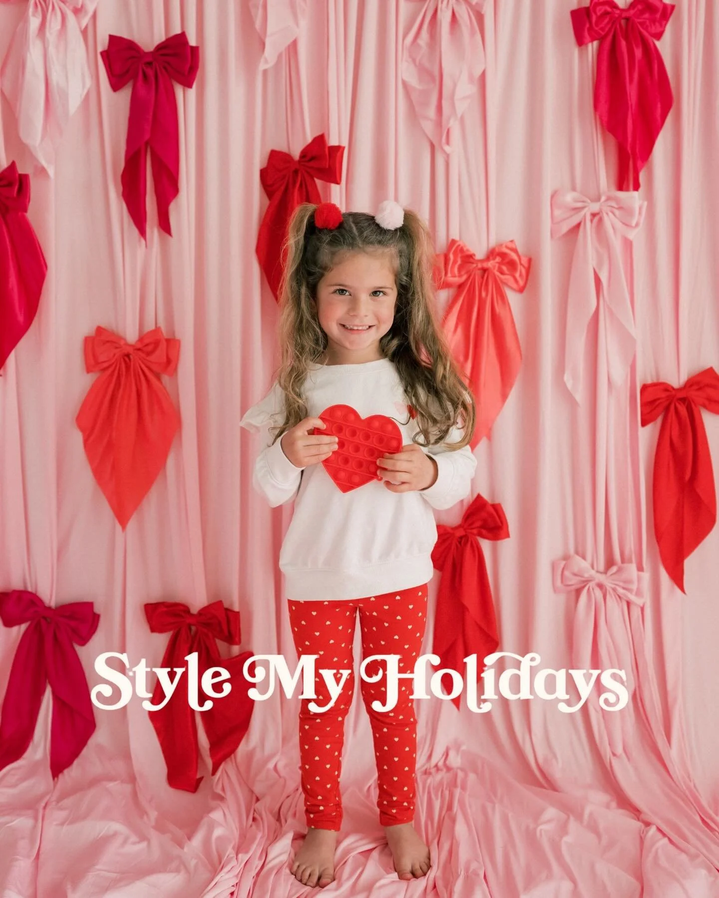 🎀 Valentines Photos
🩷Saturday | Jan 31st | 10a-1p
📍 Indoor OC location announced soon!

$150 includes session and 20 hi-res images delivered within 72 hours of your session!

Reservations are live!