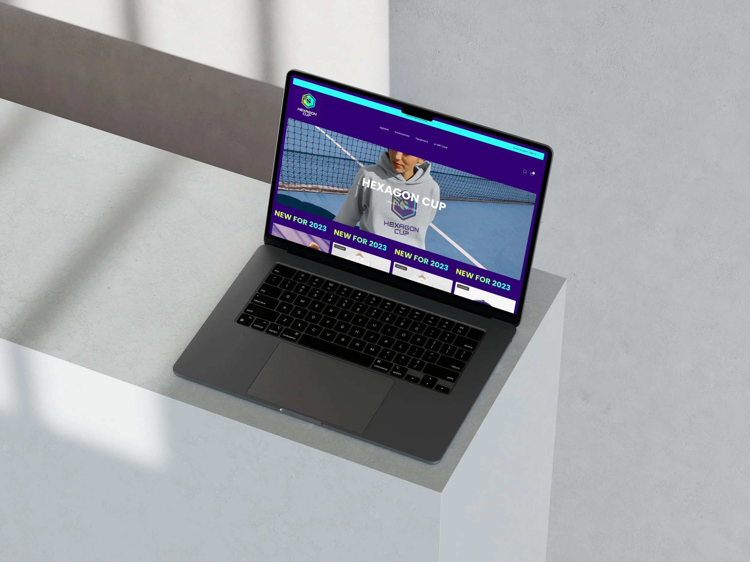 mockuuups-macbook-pro-mockup-placed-on-a-marble-surface.jpeg
