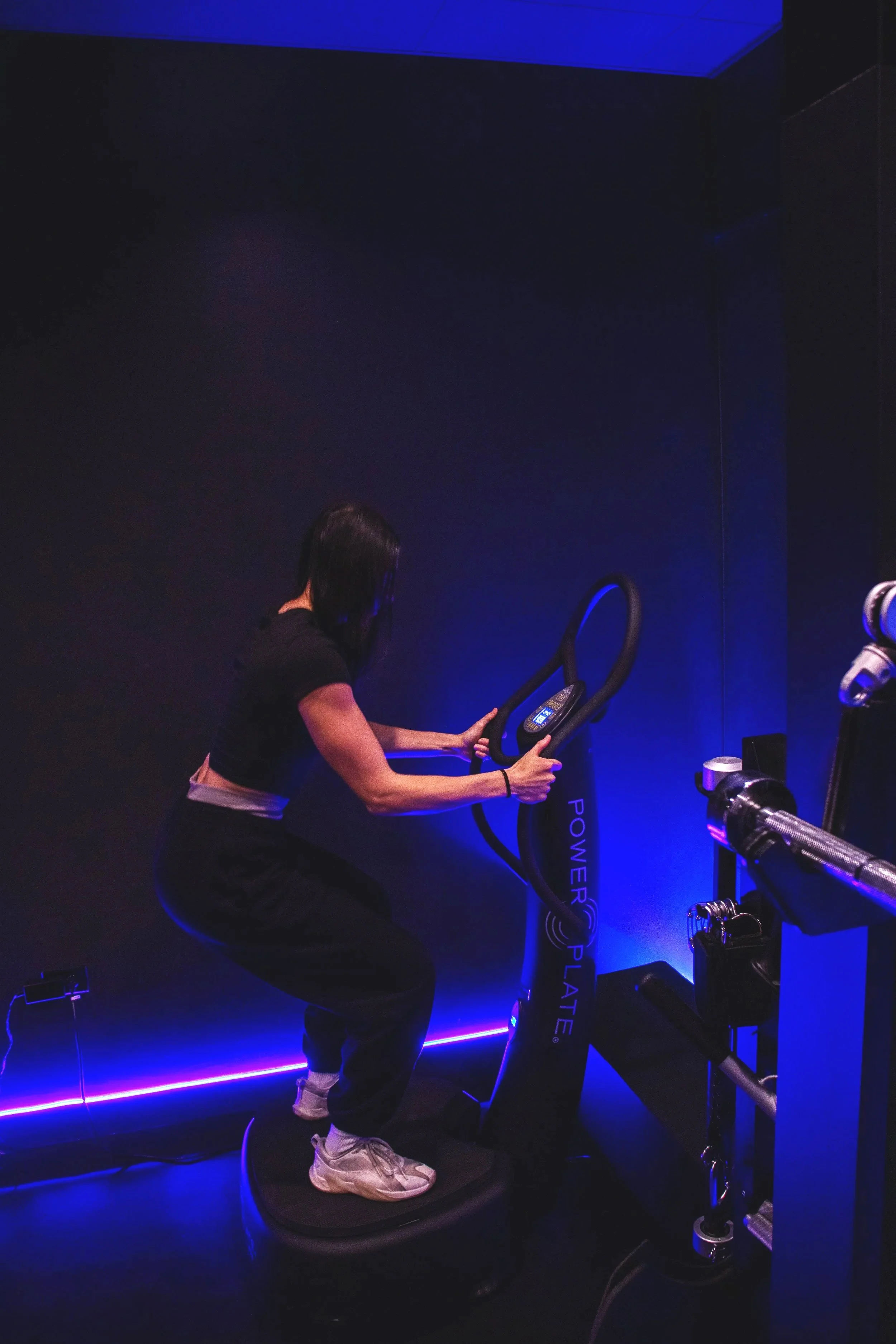 Core Power Vibration plate