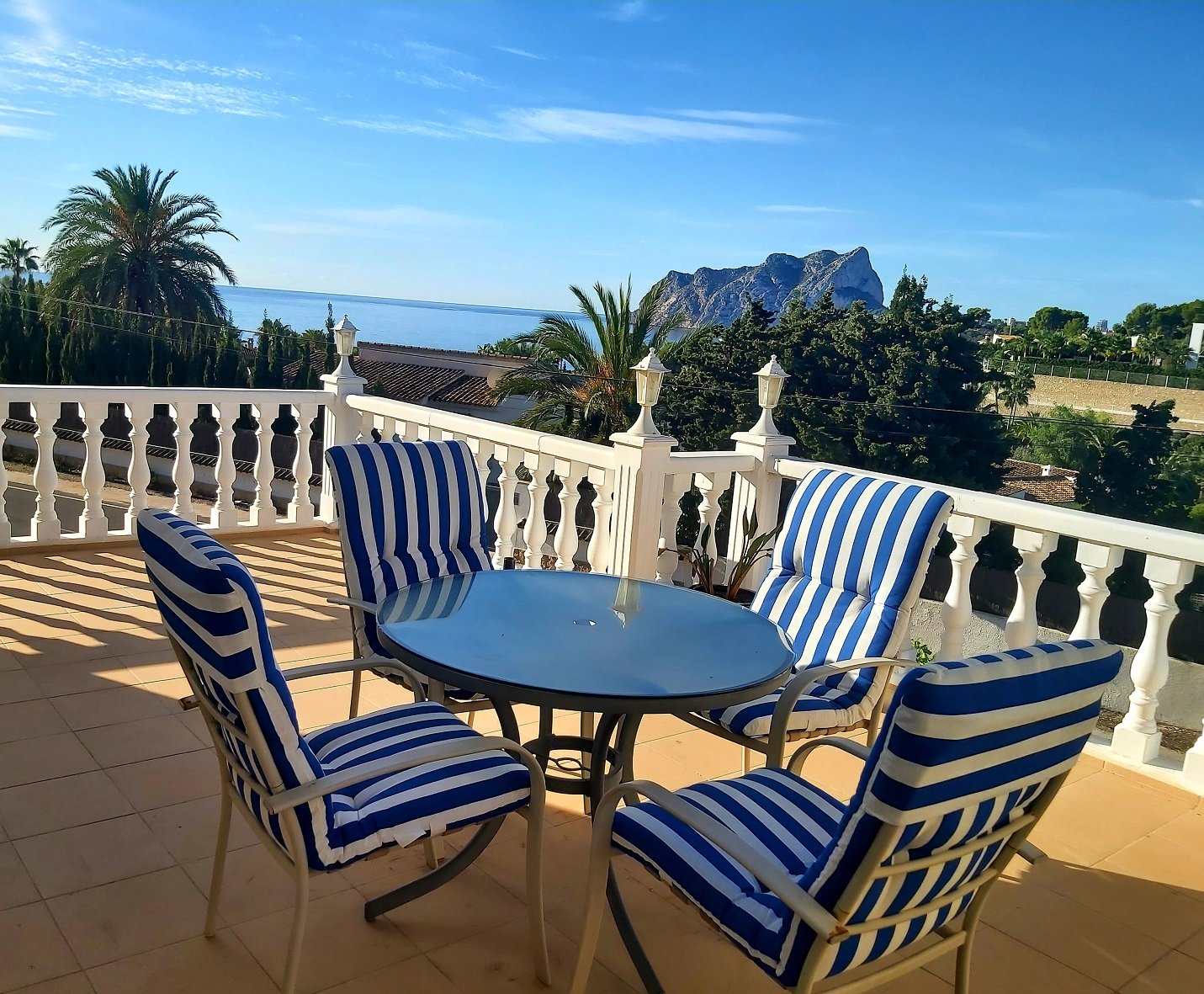 Terrace Up2.jpg