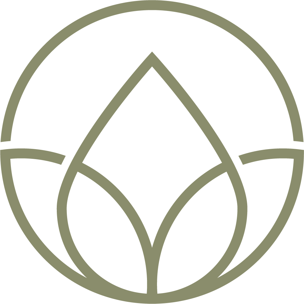 Icon reflecting 3 leaves inside a circle