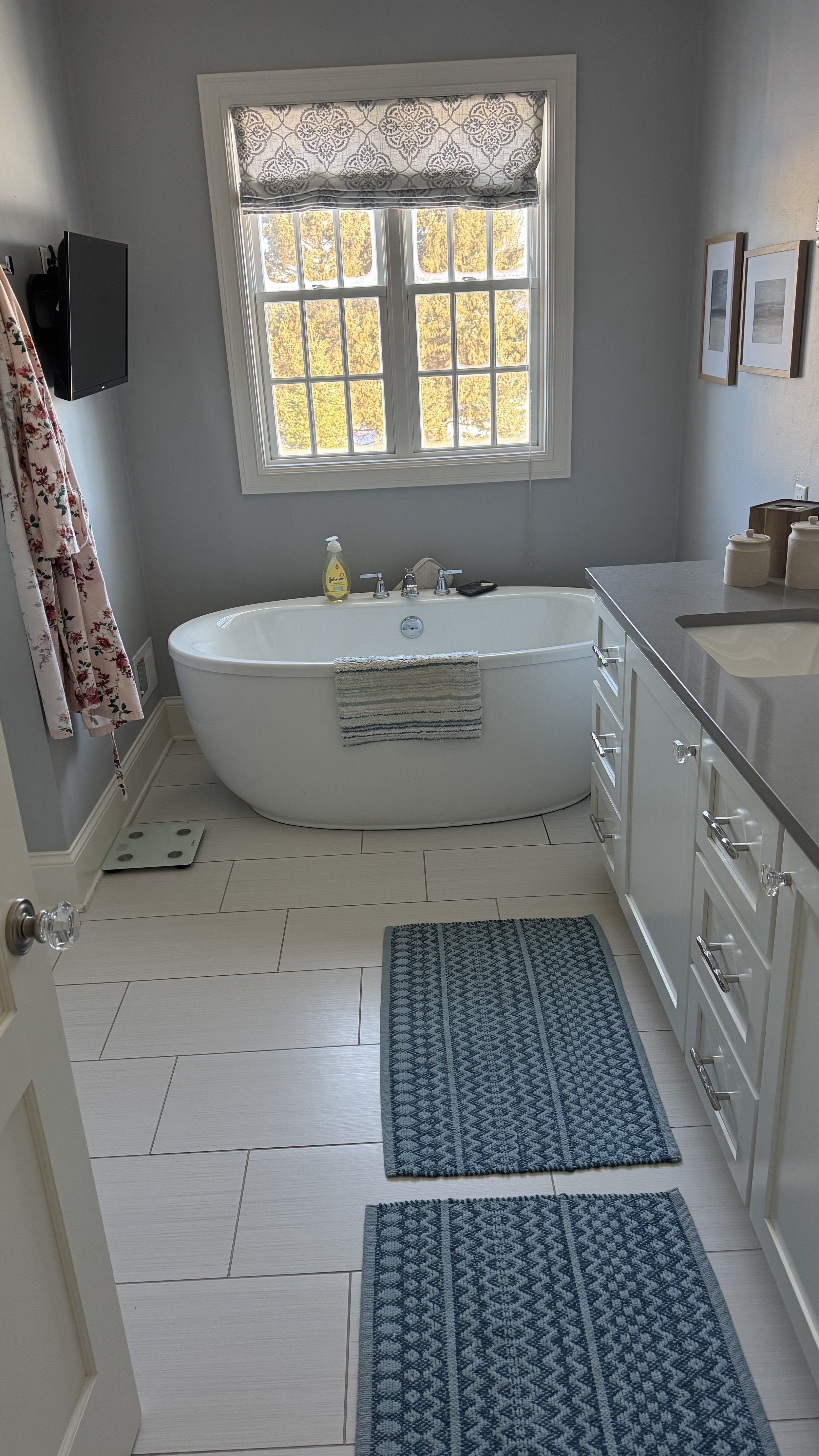 Bi-weekly client's bathroom