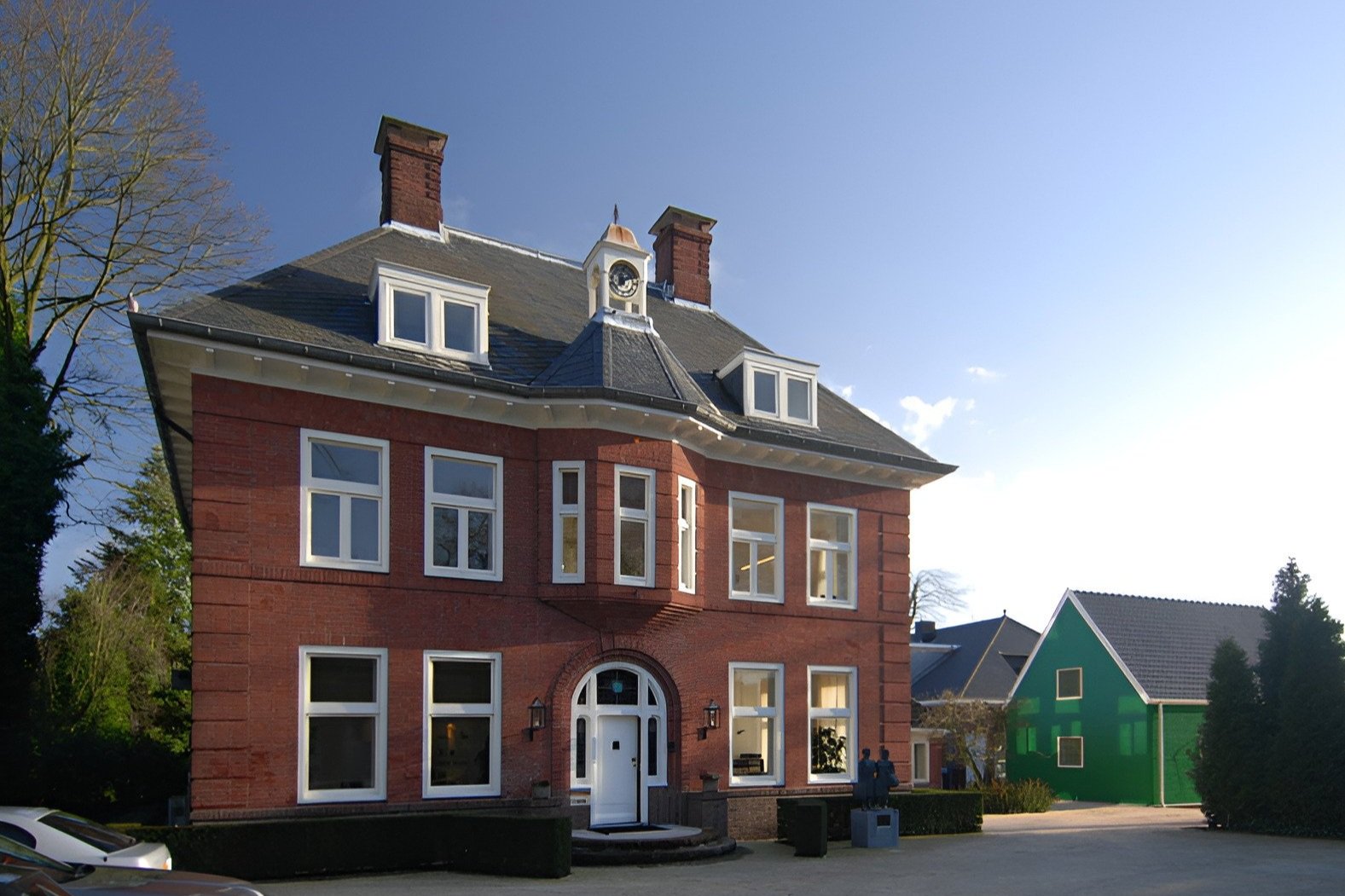 HB Capital - Laren