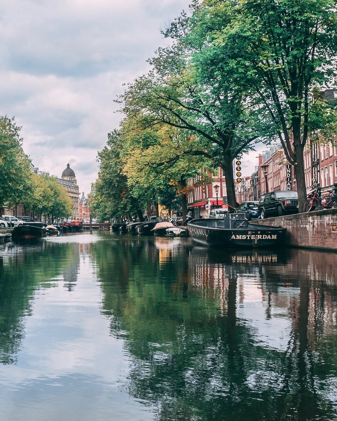 🇳🇱 考虑2026年四月假期？阿姆斯特丹其实是欧洲最适合家庭出游的城市之一。

阿姆斯特丹就是那种听起来很时髦的旅行地，但其实暗藏儿童友好设计。这里地势平坦，&r