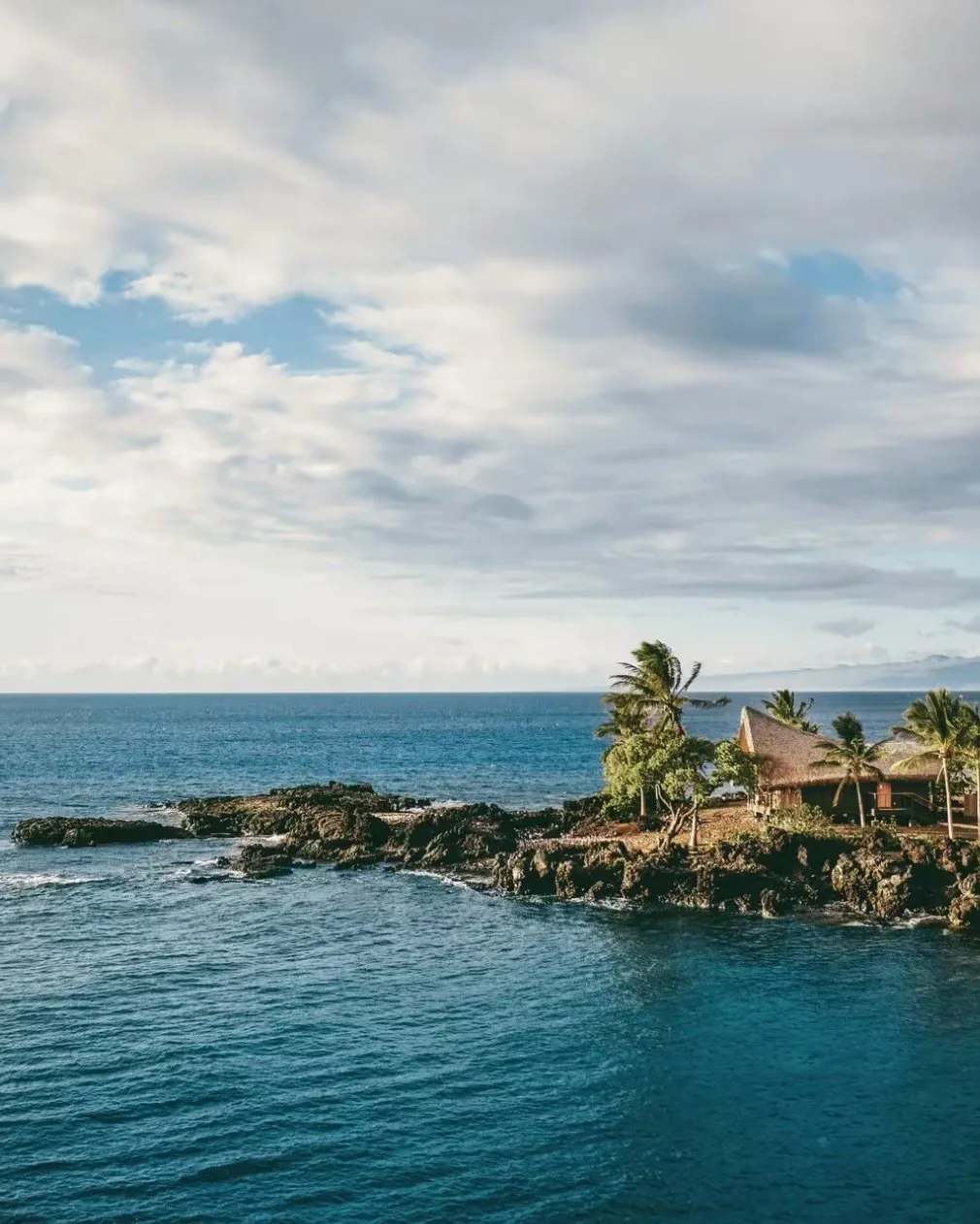 rosewood-kona-village-oceanfront-hale-lava-point.jpg