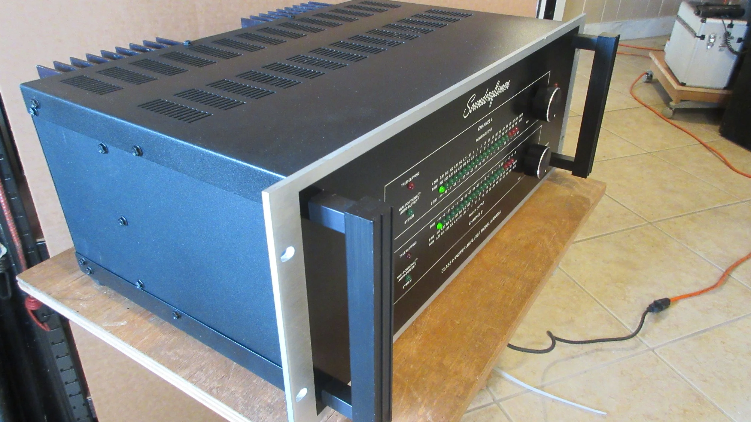 Soundcraftsmen MA5002A