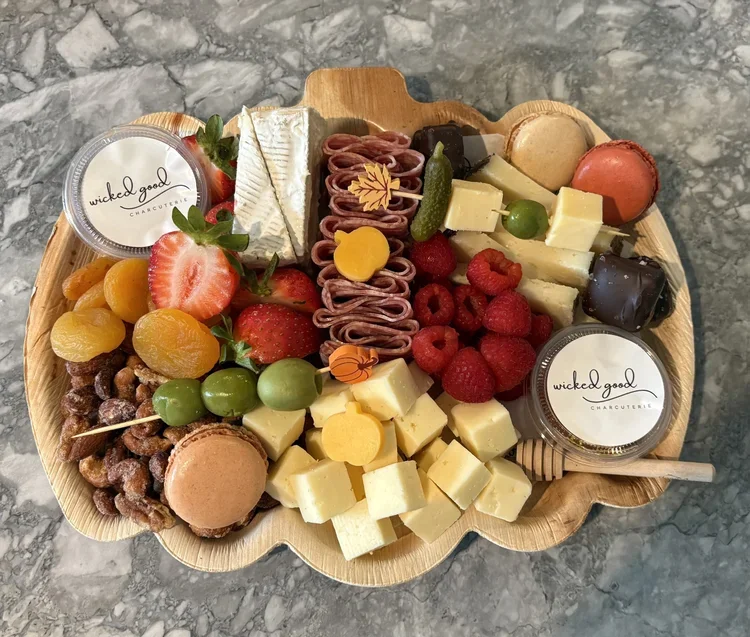 Pumpkin Tray for 4 - 6 People