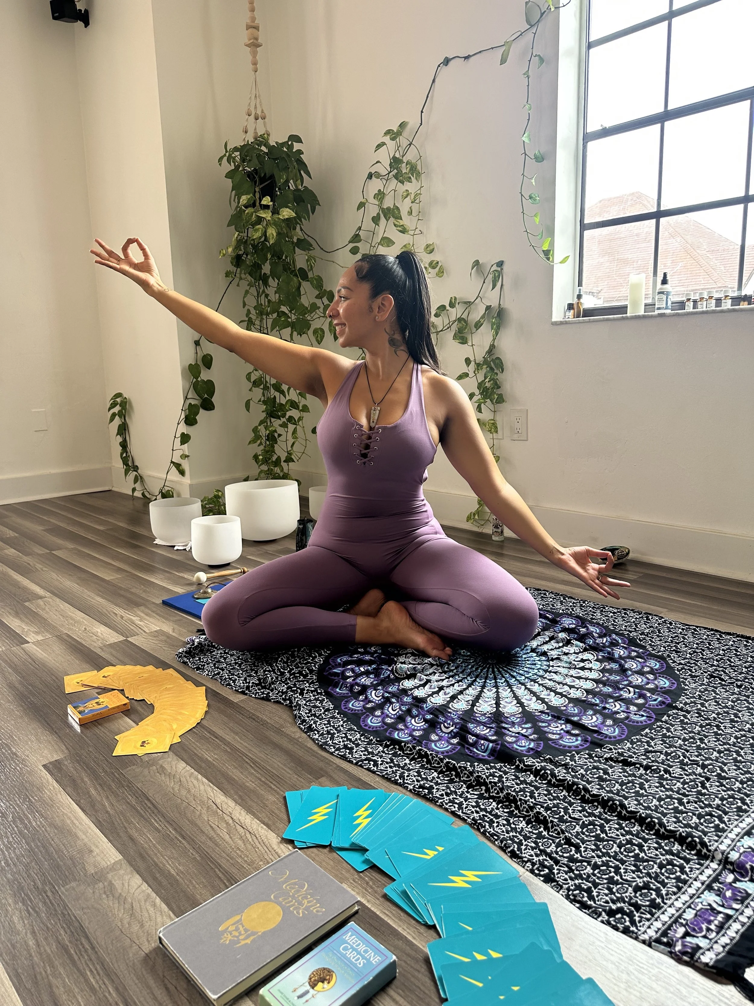 Intuitive tarot and oracle card reading offering spiritual guidance, emotional clarity, and soul‑aligned insight.