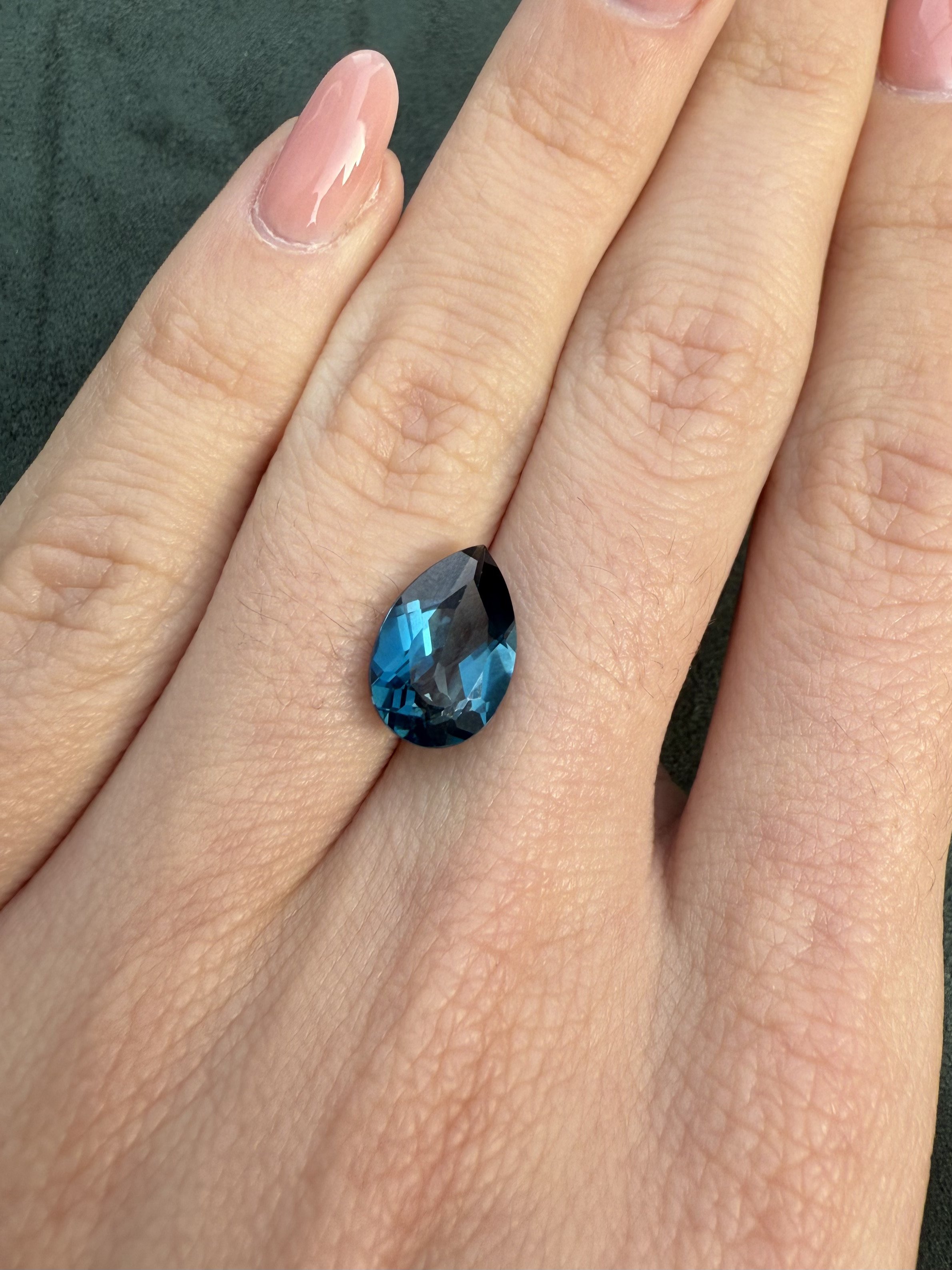 Pear_LondonBlue_Hand_Pic.jpg