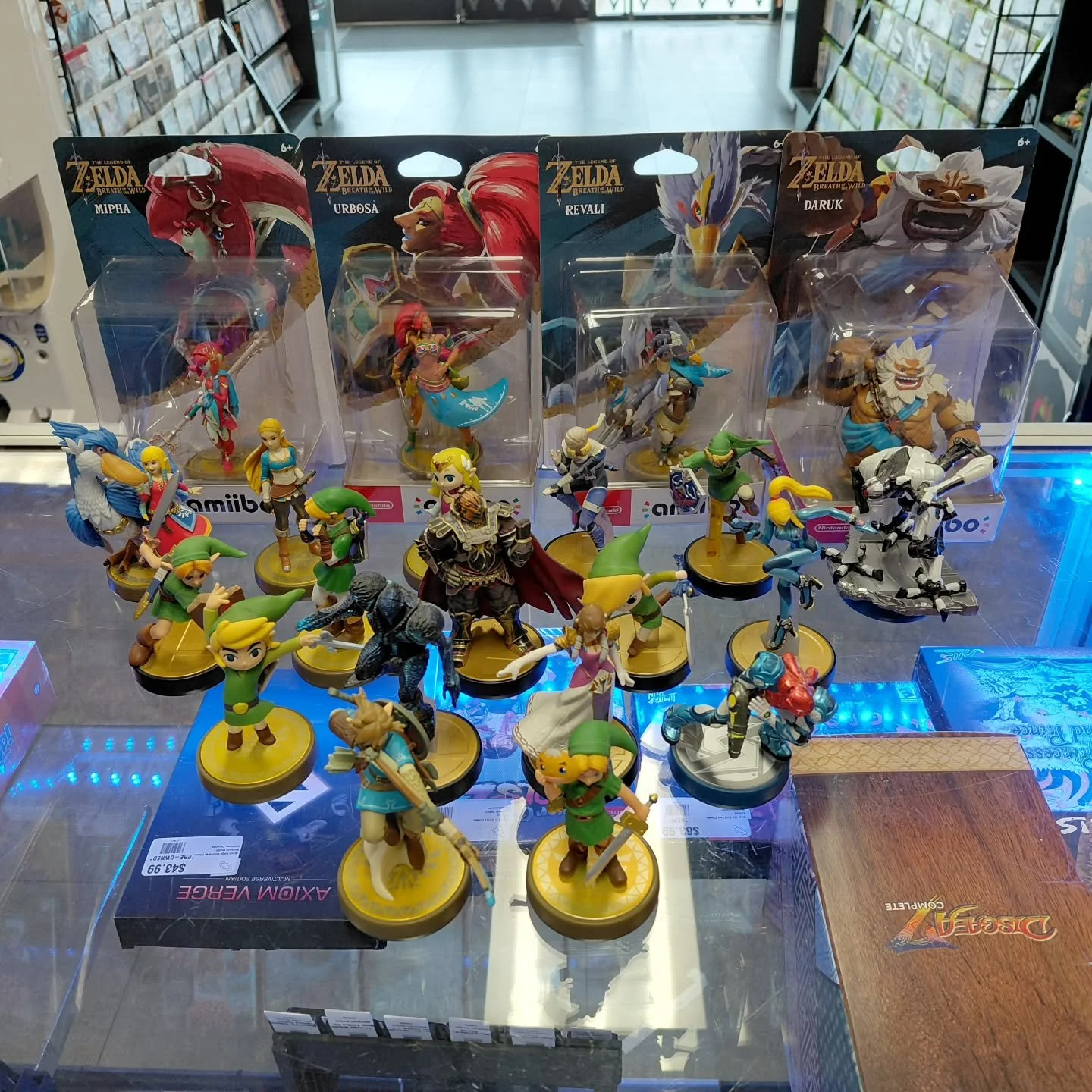 We have some more amiibos, plus other delights for your consideration this fine Sunday.  Stop in soon!