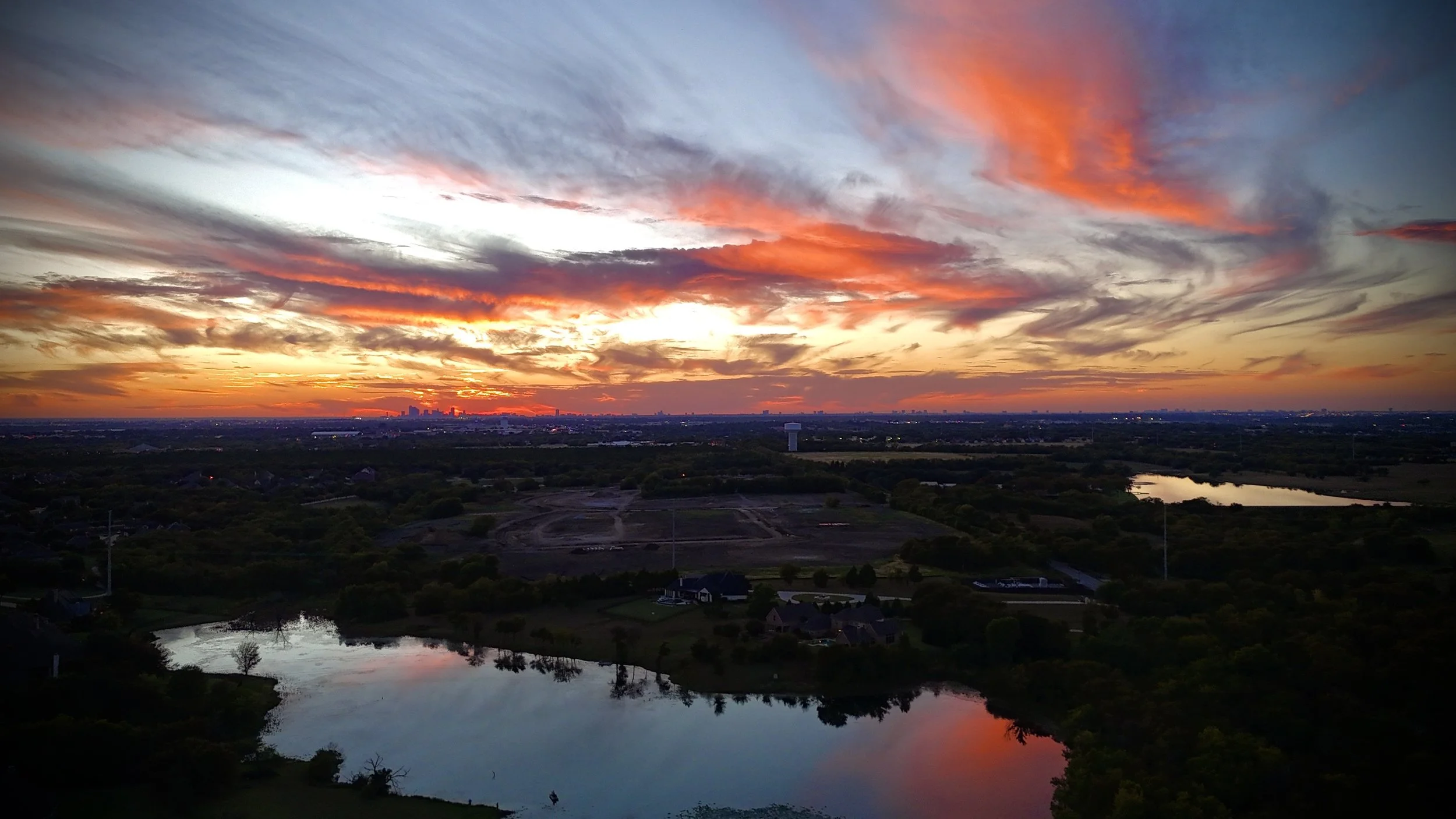 dji_fly_20251011_191318_0774_1760227695480_photo 2.jpg