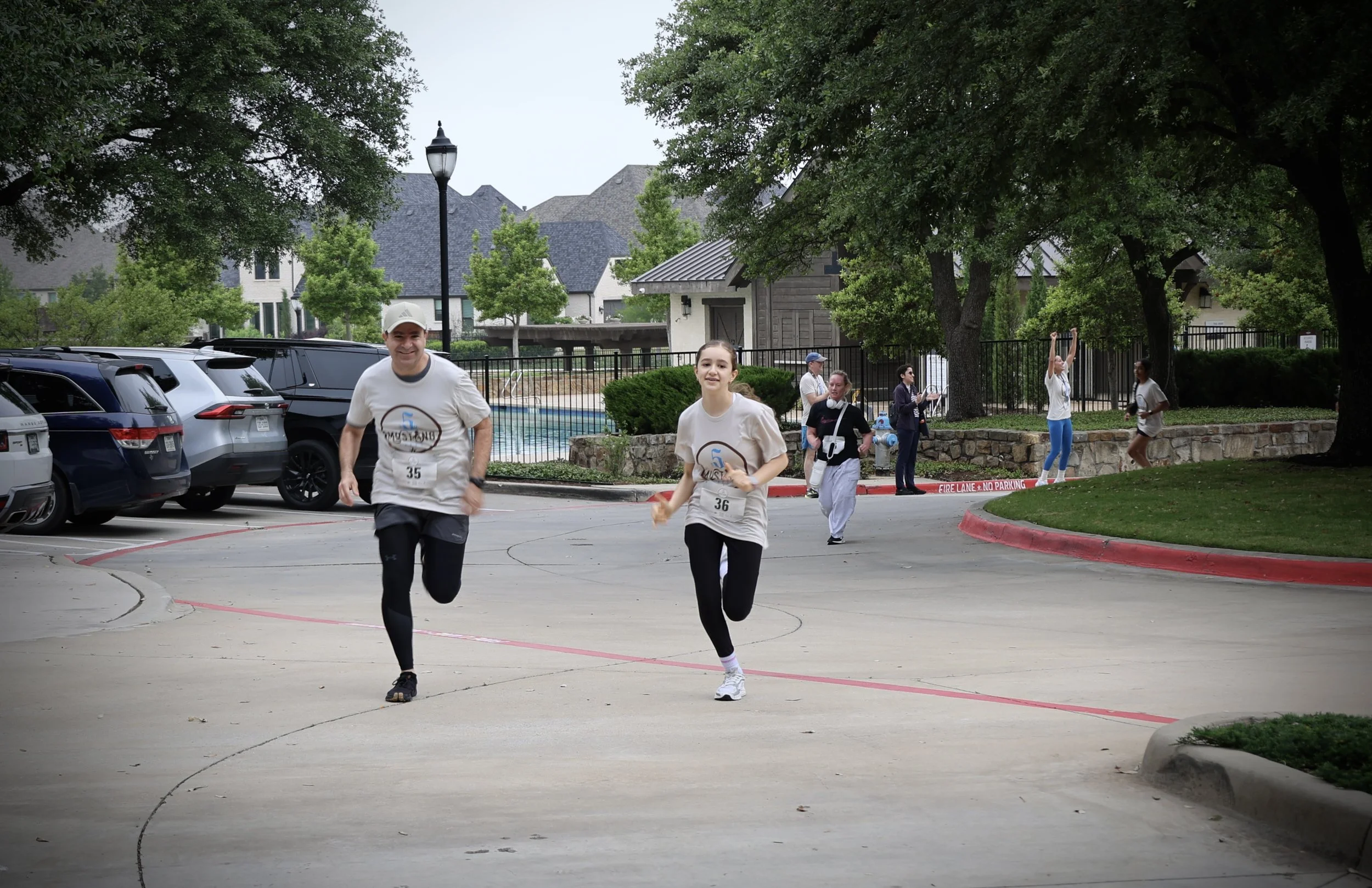 RC_MustangLakes5K_Lighthouse828Media133.jpeg