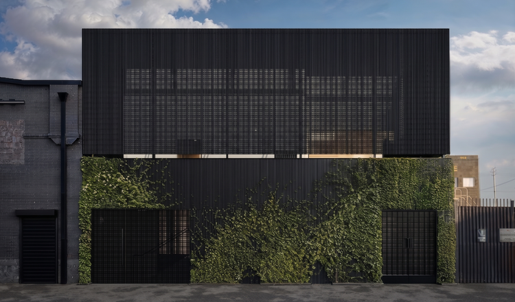 Bay Street Office — adaptive reuse office in the Arts District, Downtown Los Angeles by Matter Architecture, new level floating above the existing industrial building.