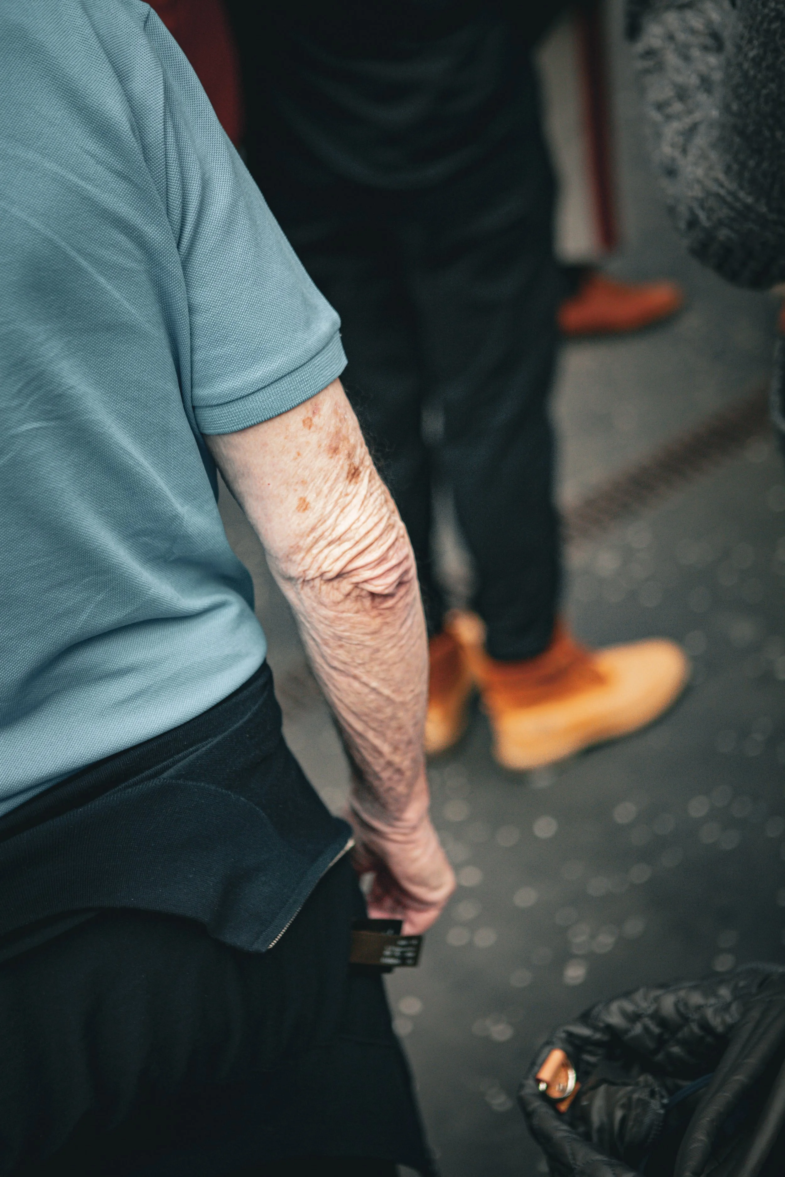 Common Ground Studio is a creative studio based in Edinburgh, made up of passionate local freelancers who specialise in photography, video, and design. We love problem-solving, storytelling, and making things look and feel just right. 