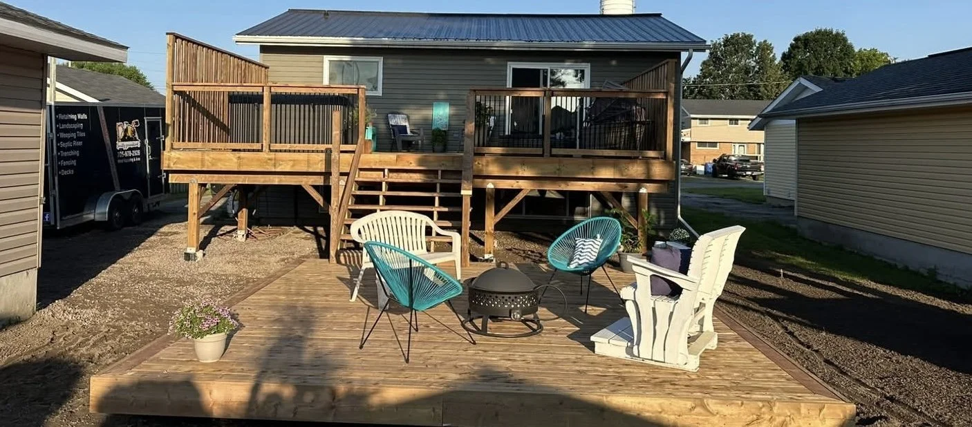 Deck.jpg