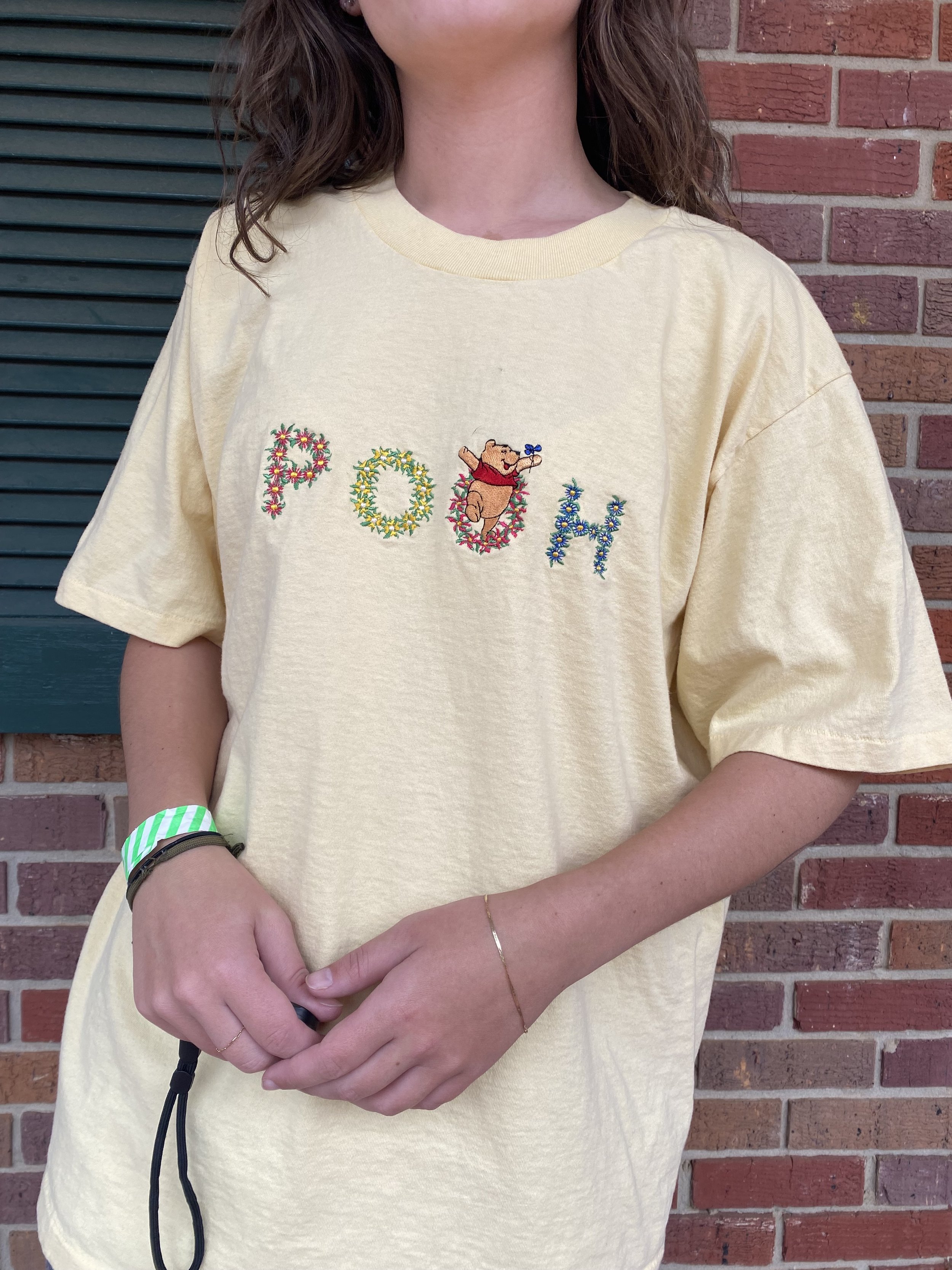Vintage Disney Pooh Embroidered Shirt - L
