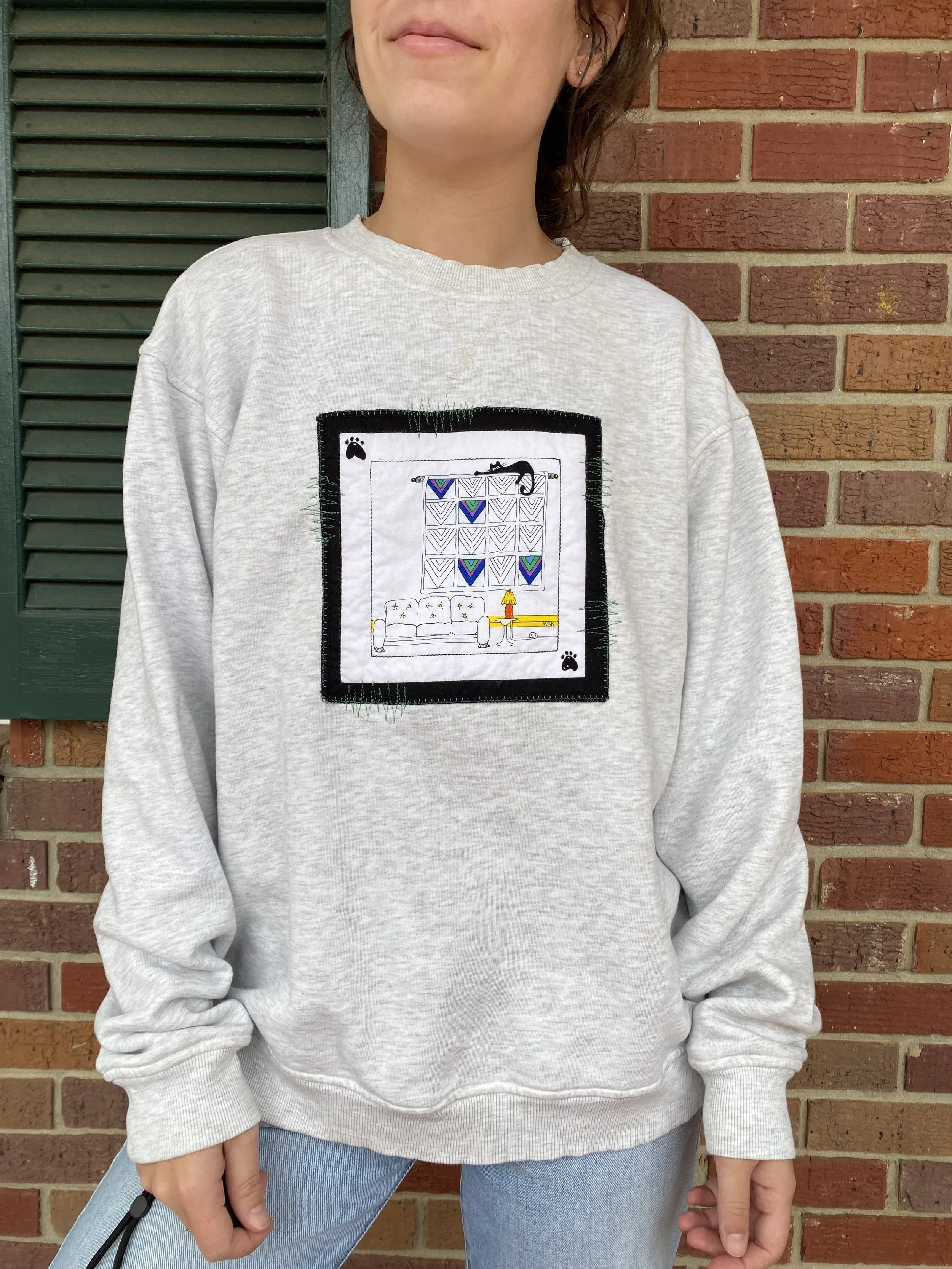 Curtain Cat Patch Sweatshirt - M