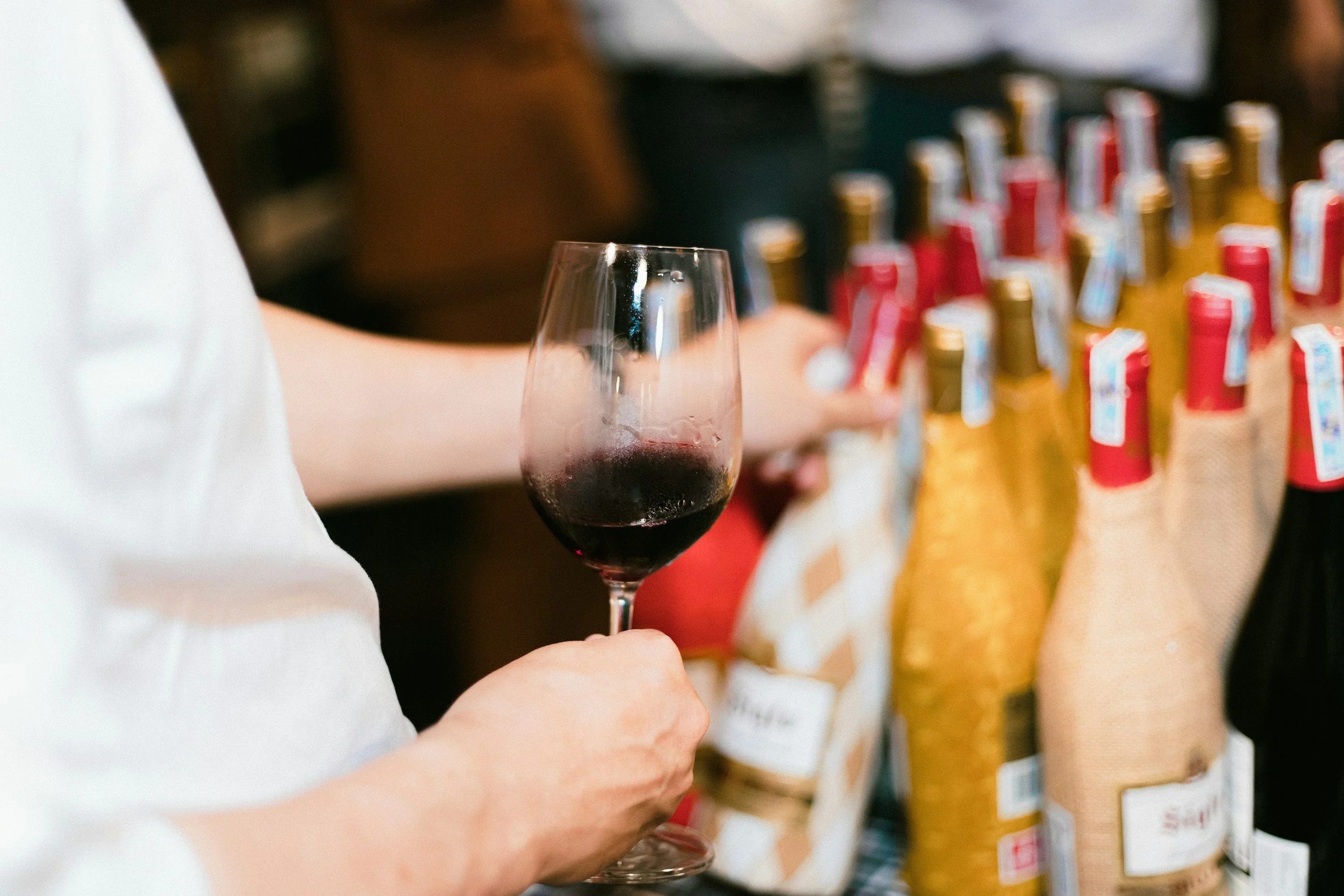 How to Order Wine When You Don’t Know Anything About Wine