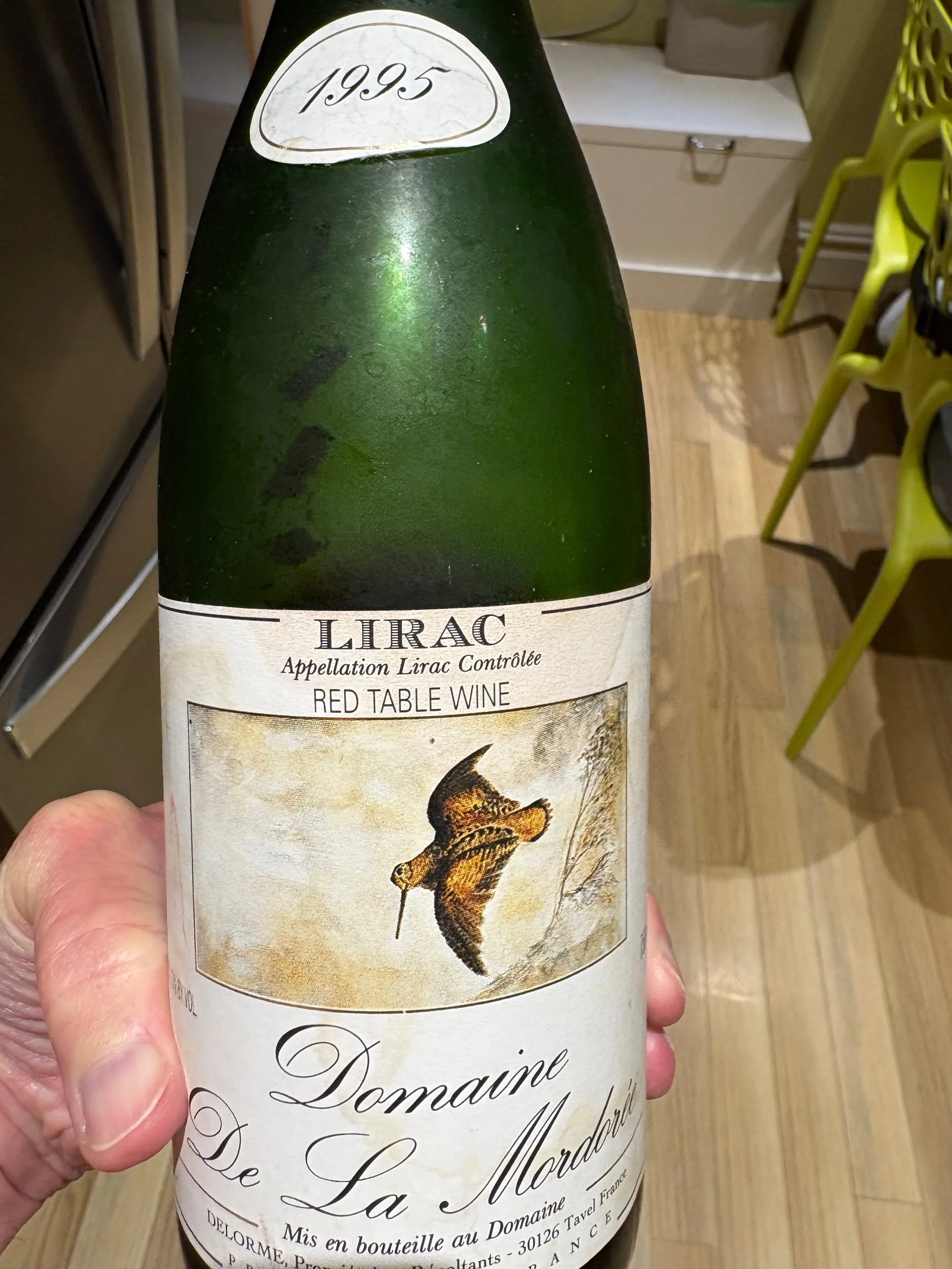 1995 Domaine de la Mordorée Lirac Rouge wine bottle