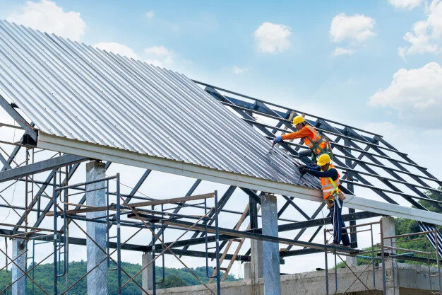 working-height-equipment-construction-worker-wearing-safety-harness-are-working-roof-house-construction-site_64073-95.jpg