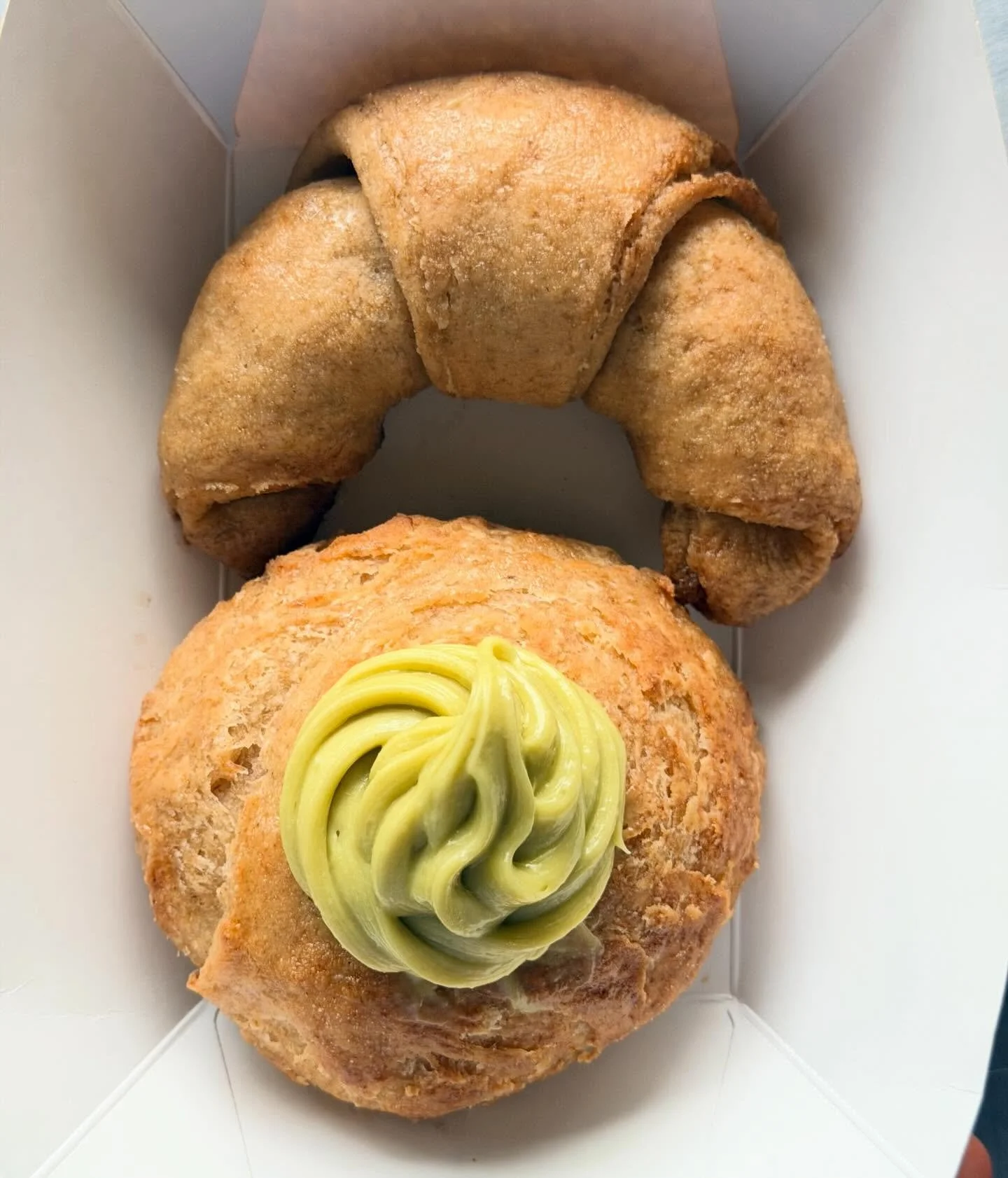 I&rsquo;m getting closer to gluten free pastry perfection&hellip; watch this space!
💚
Gum free 
Gluten free
Buckwheat Sourdough
@pepesaya Cultured Butter
xx