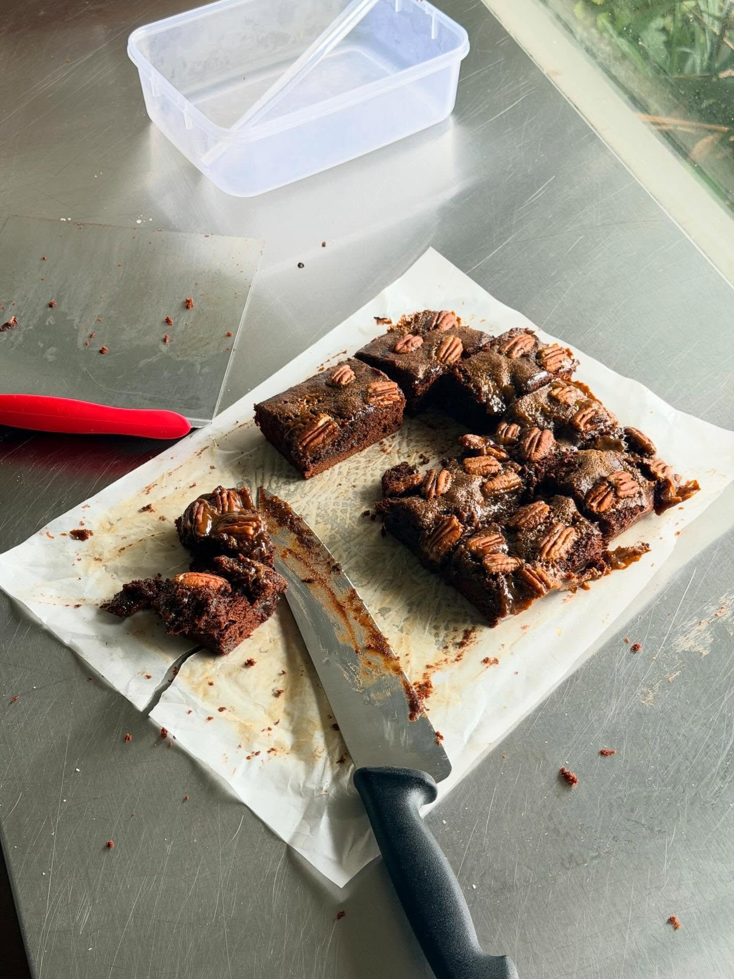 She&rsquo;s back - Caramel Pecan Cake

Gf ooey gooey salted butterscotch sauce &amp; organic pecans yes please 🙏 

Available @bookoccino and to order via dm x

(This was a fav for locals &ldquo;this is the best cake I&rsquo;ve ever eaten in my life&