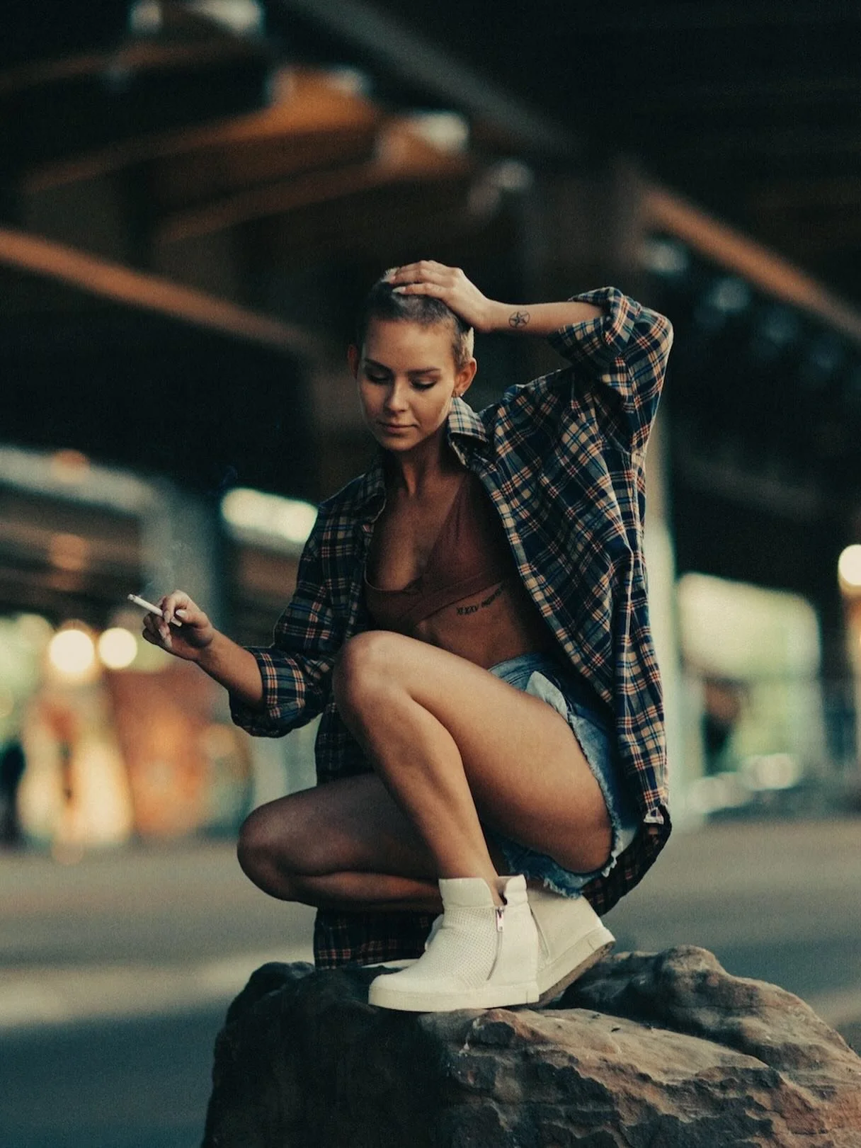 Remember, if you are looking for unique portraits this summer, don&rsquo;t hesitate to reach out and book!

📸 💃 🕺🏻&hellip;
.
.
&bull;
#lostgold #goldenhour #dallas #texas #dallastx
#tonesforbreakfast #instagood #canon #garlandtx #richardsontx #ro