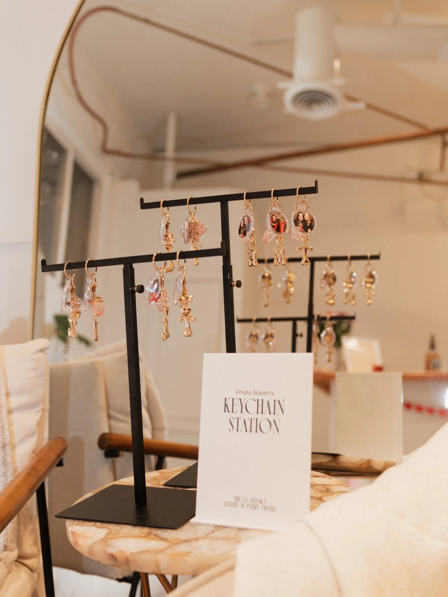 When the gallery arrives and suddenly you&rsquo;re back in the moment&hellip;

Photo booth memories &rarr; custom keychains &rarr; audio guestbook voices you can hear again.

Scroll to the last slide for something special 🎧

Not just for weddings &m