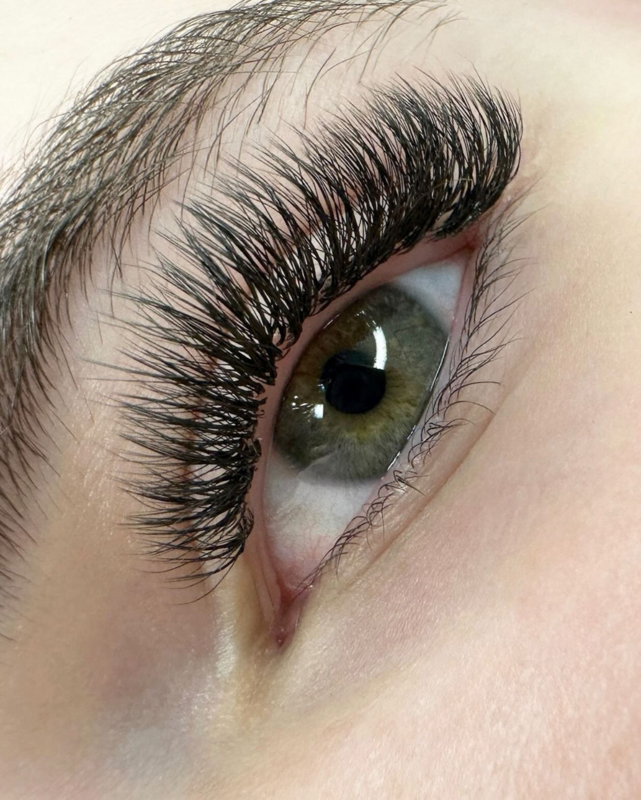 I&rsquo;m loving #fairylashes 🌙✨
Accepting new clients link in bio to book 
.
.
.
#916lashes #rosevillelashes #Rosevilleca #916beauty #lashextensions#SacramentoLashes #LuxuryLashExtensions #VolumeLashes #WetSetLashes #916Beauty #LashStudio #LashArti