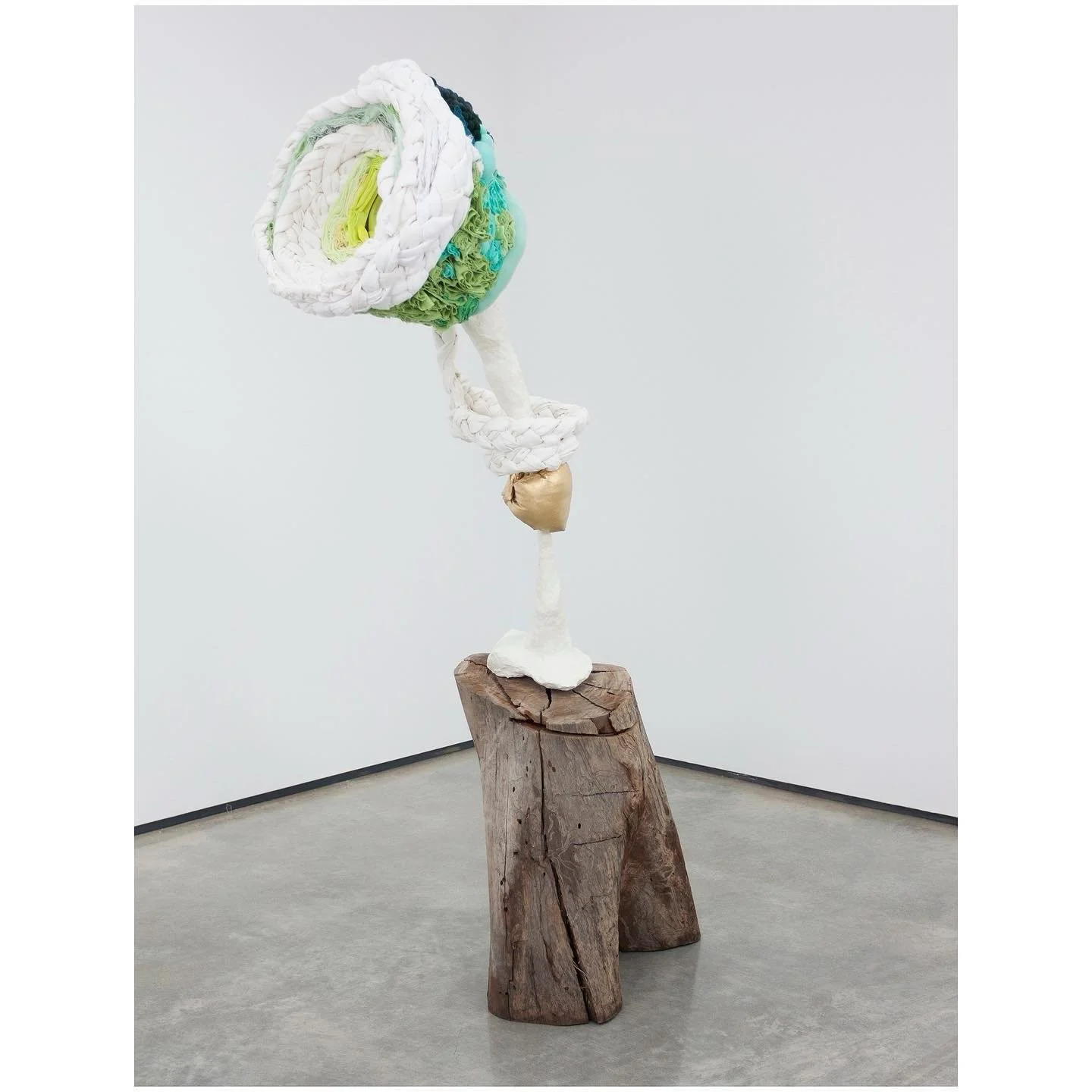 The Prince, 2022
Post-consumer fabric, mirror, paper clay, acrylic paint, tree stump
67&rdquo; h x 16&rdquo; w x 17&rdquo; d

@obras_paris 

#sommerroman 
&nbsp;#fiberart #fastfashionwaste #contemporaryart  #contemporaryfiberart