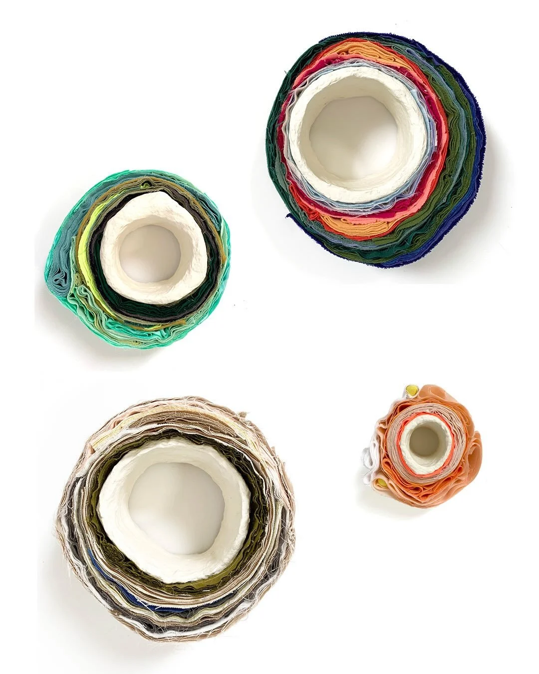 Ongoing series of &ldquo;Portals&rdquo;, various sizes.
DM for details. 
Commissions available!

@obras_paris 
#sommerroman 
&nbsp;#fiberart #fastfashionwaste #contemporaryart  #contemporaryfiberart