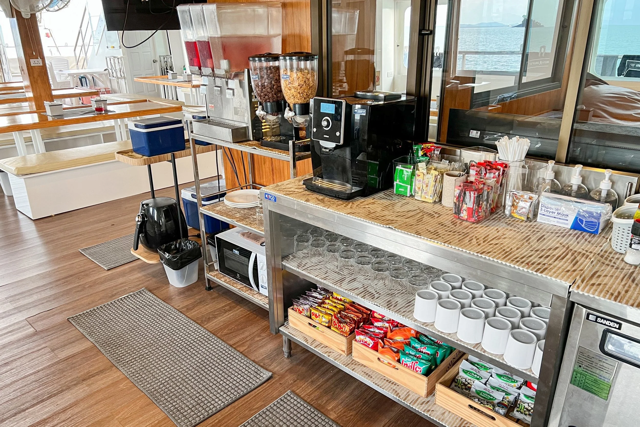 Mv. Koon 9 food station