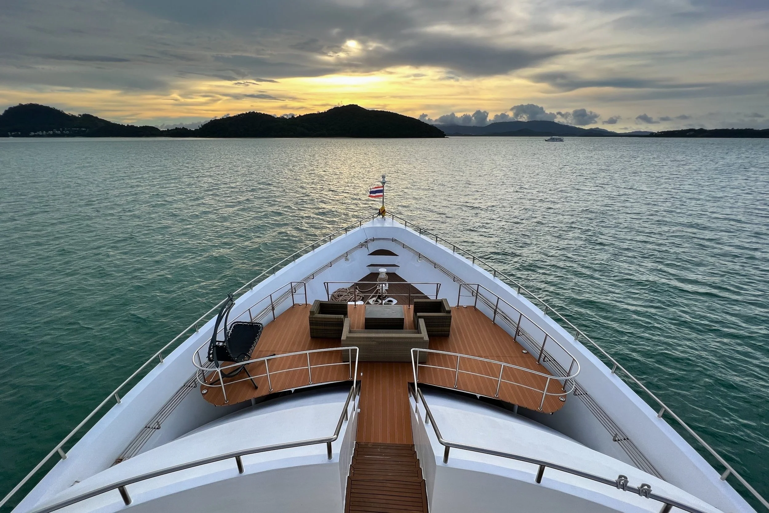 Mv. Koon 9 front boat