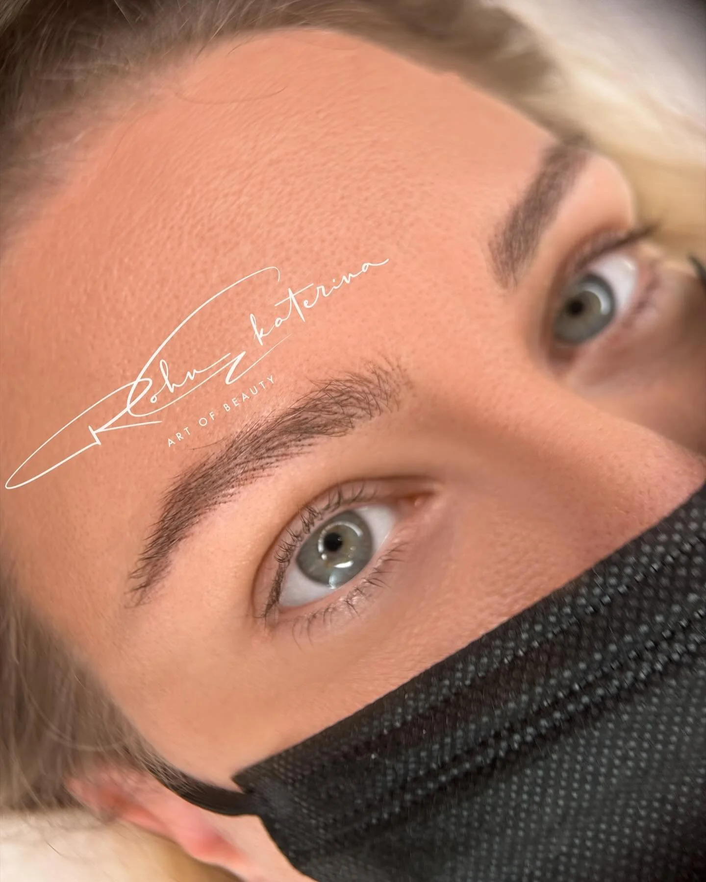 Pmu H&auml;rchen-Technik, so nat&uuml;rlich, so wundersch&ouml;n 👌🏼
#hairstrokes #pmu #permanentmakeup #natural #contur