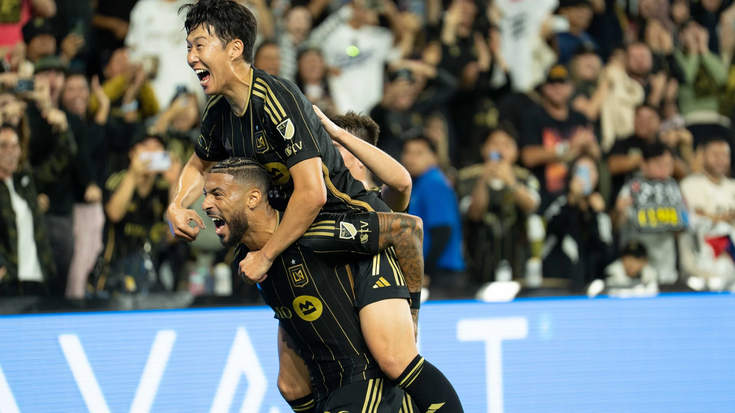 Denis Bouanga against Atlanta at BMO Stadium, on Oct. 5, 2025.