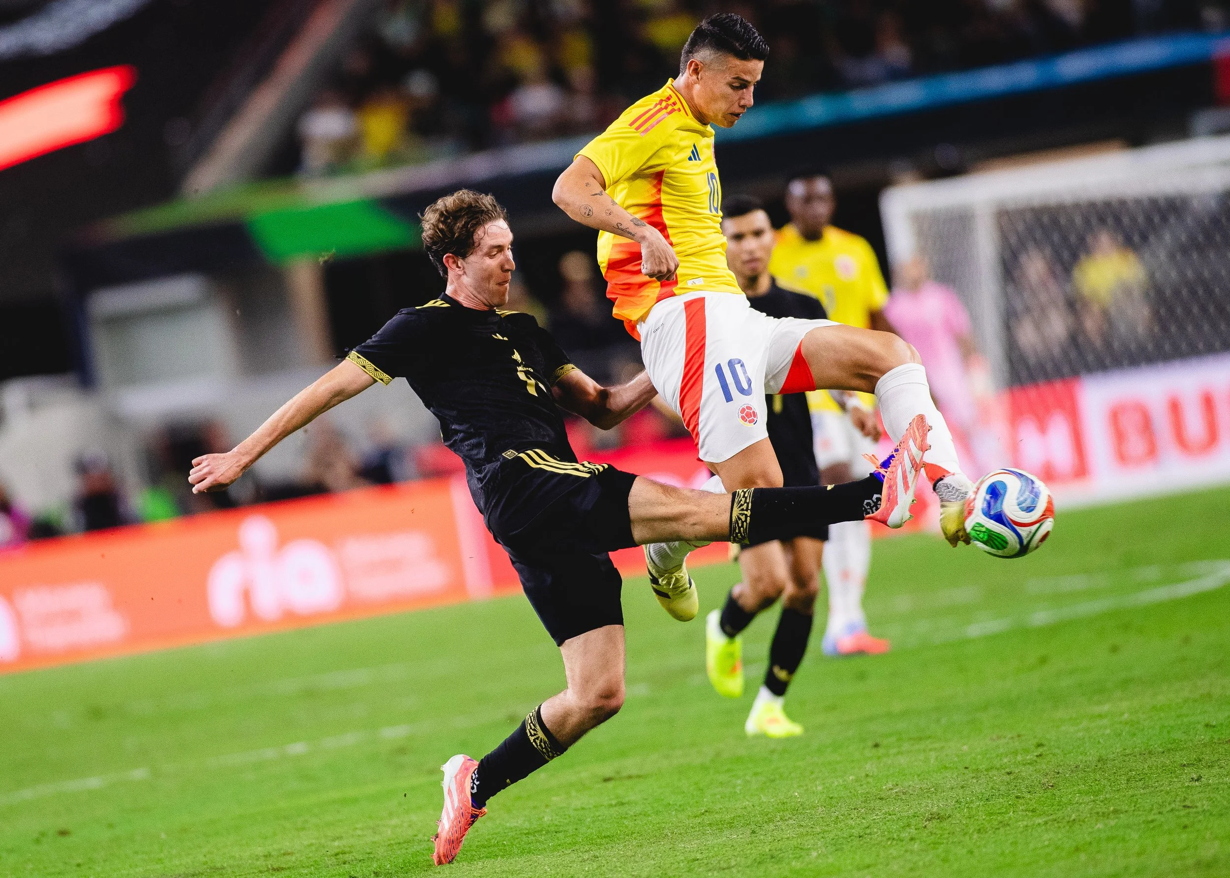 James Rodríguez controls the ball during an international friendly soccer match against Mexico at AT&T Stadium, on Oct. 11, 2025.