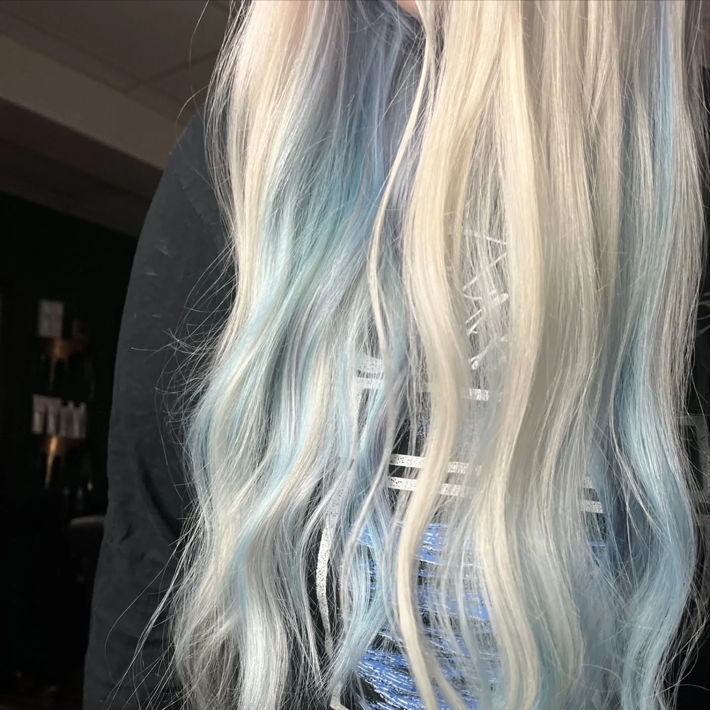 Serving ELSA 🥶

Winter hair inspo ! Save this for your next appointment #haircolour #winterhair #althair