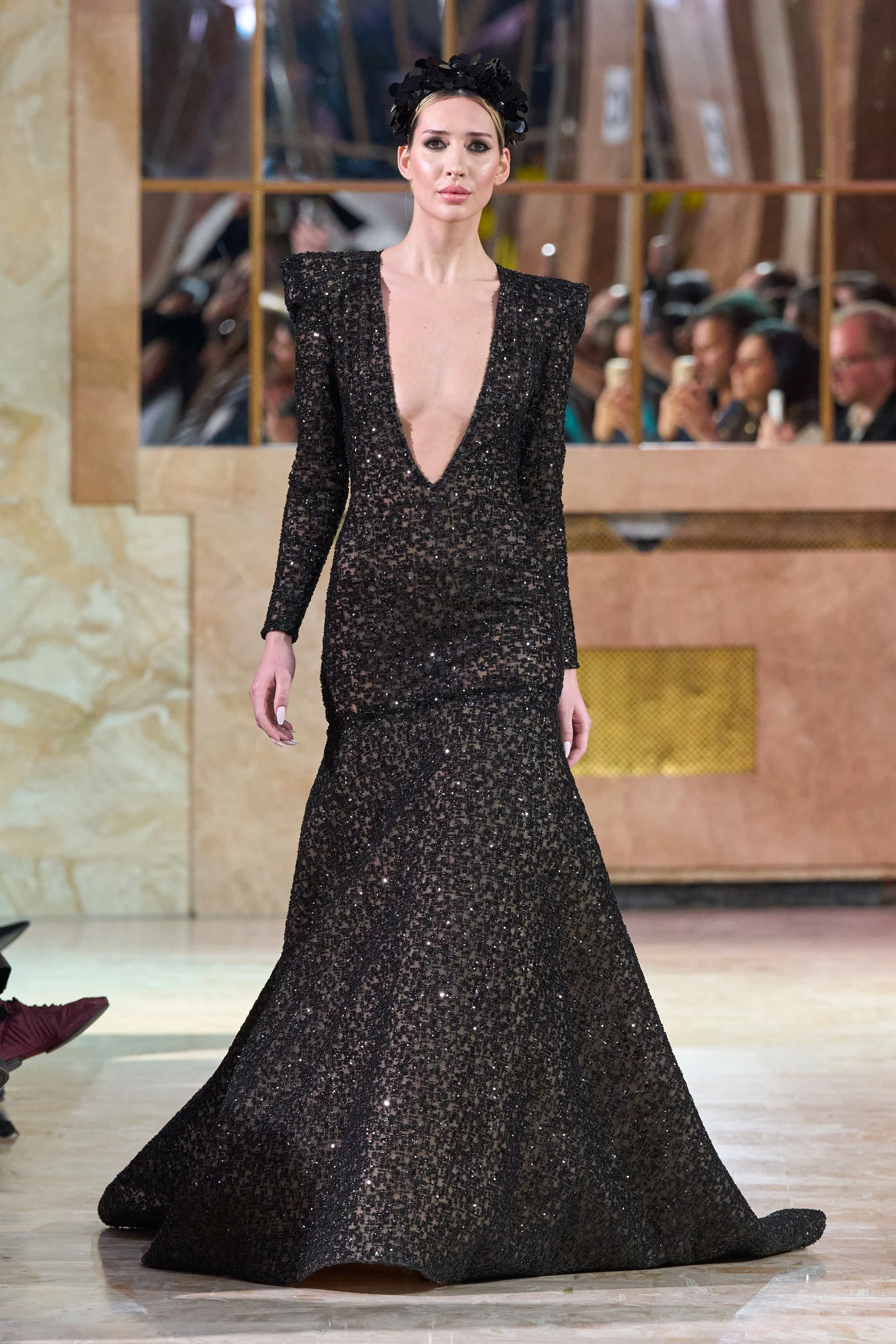 Abi Nader HC S26 006_2X3.jpg abito nero con strass