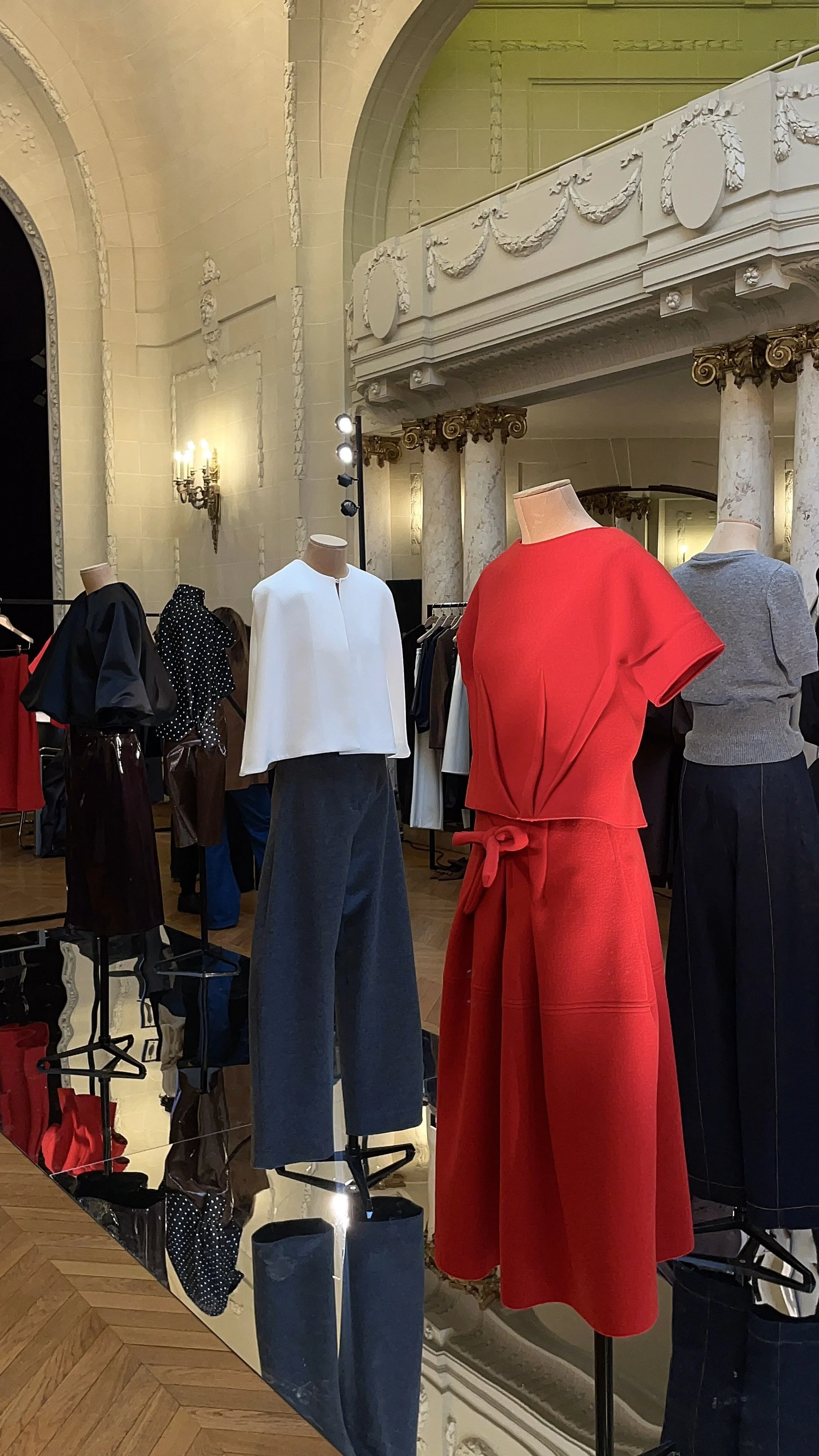 Natan Automne–Hiver 2026 : l’élégance architecturale réinventée 