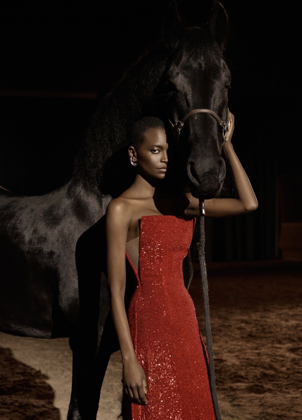 NISSA FW26/27 — Sculpted Instinct : une féminité entre force et instinct 