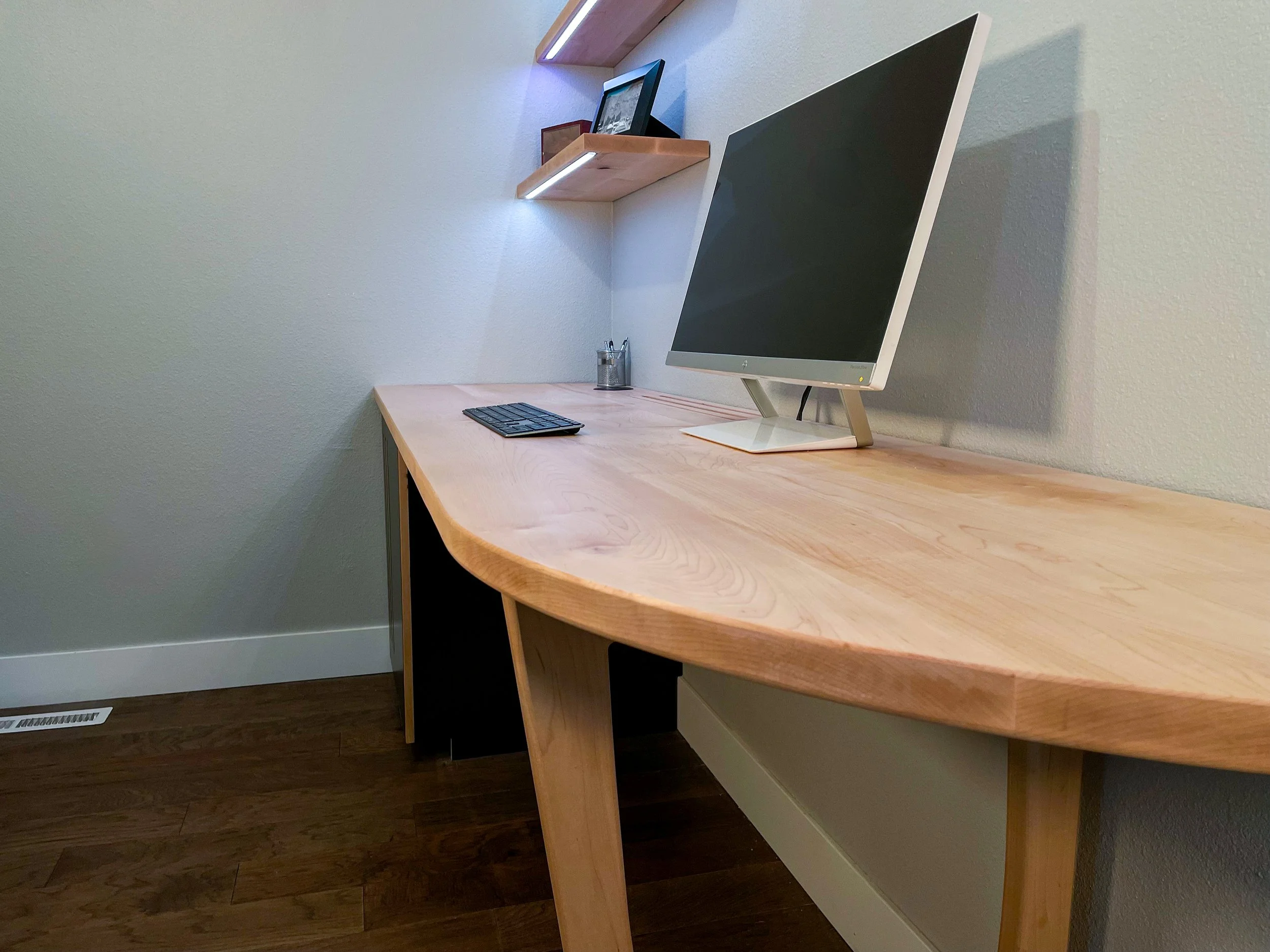 Ben-Maple-Built-in-Desk-10.jpg