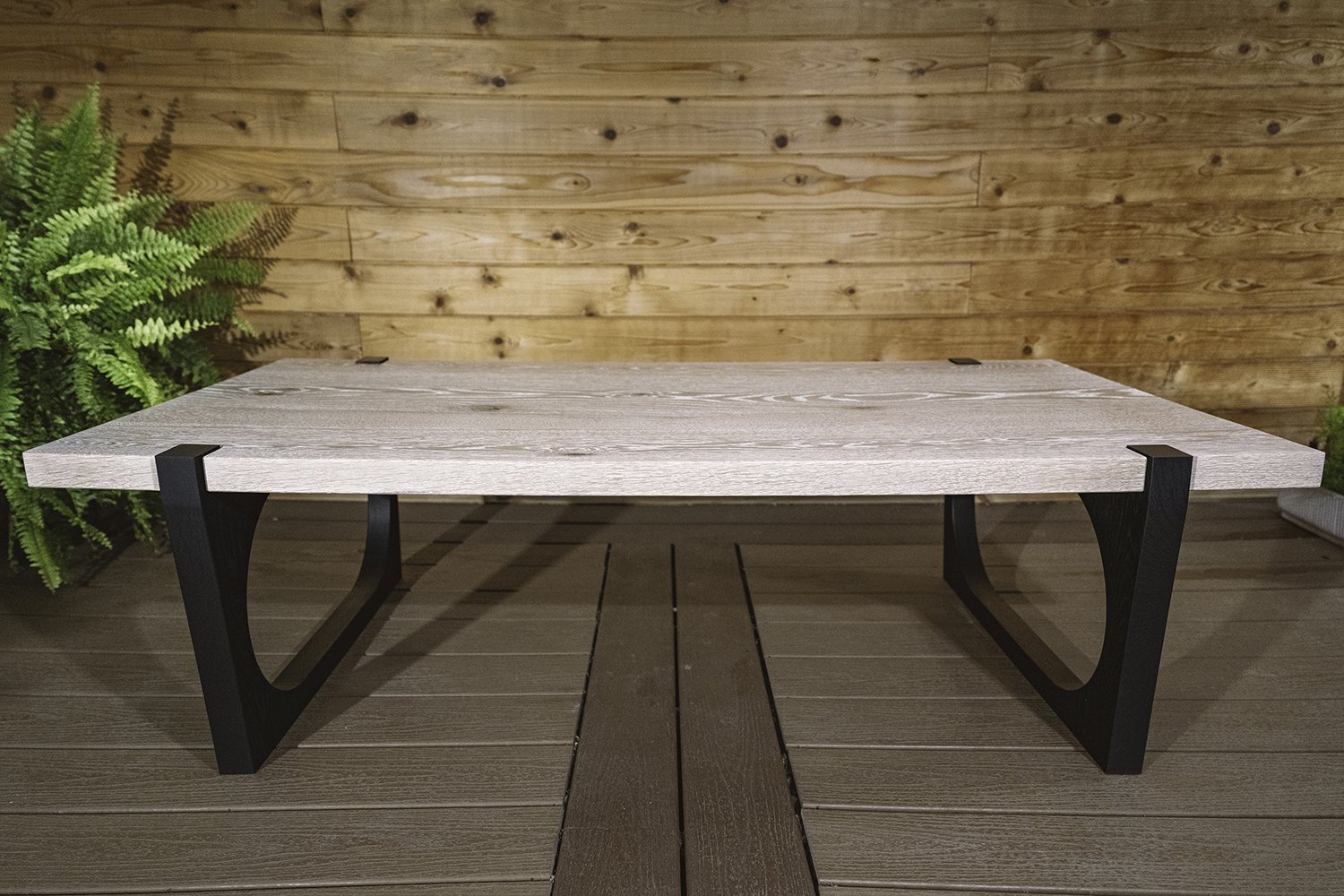 fulltableedge_small.jpg