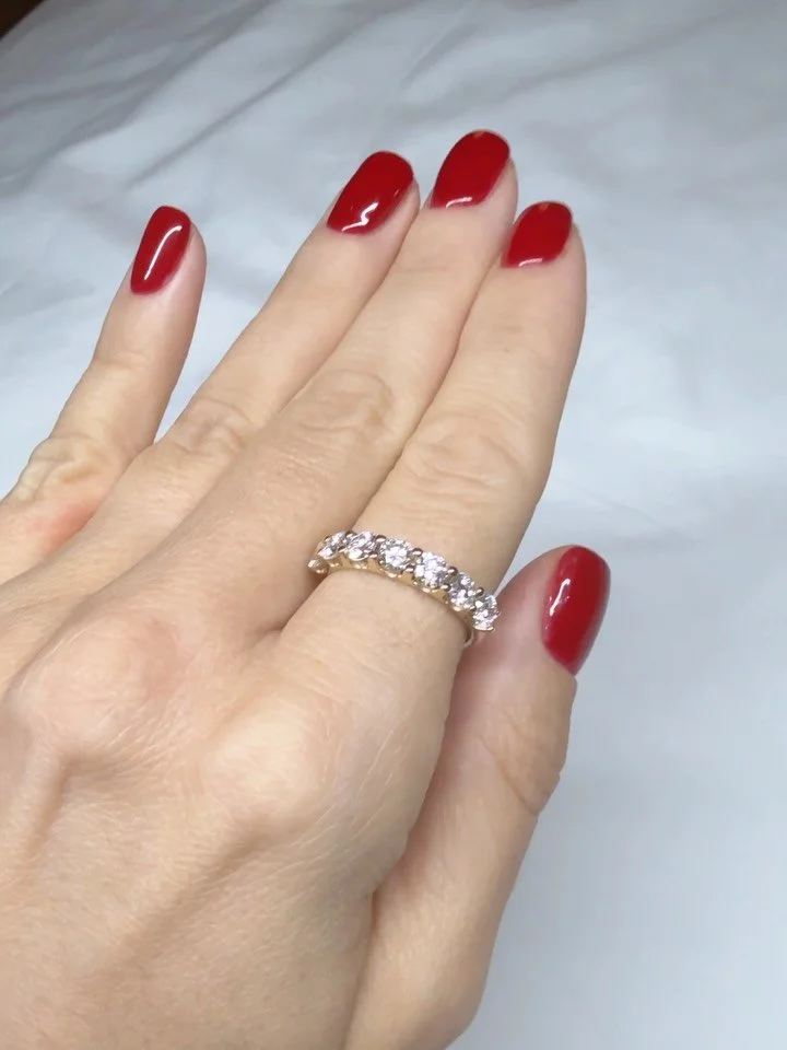 Beautiful custom-made seven stone band for our client 😍