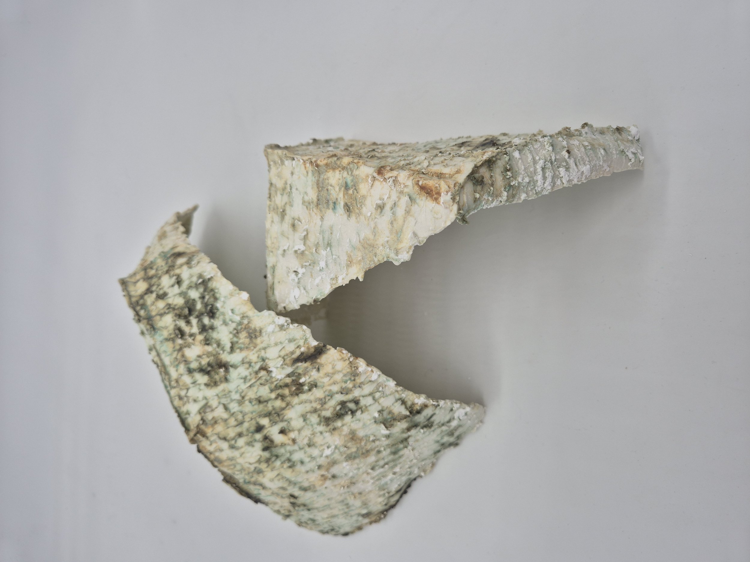 Twee stukken unieke keramieken kunstwerken