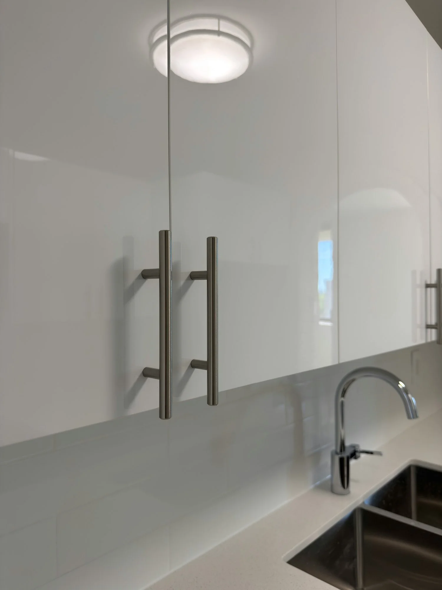 kitchen-cabinet-handles-faucet-closeup-london-ontario-01.jpg