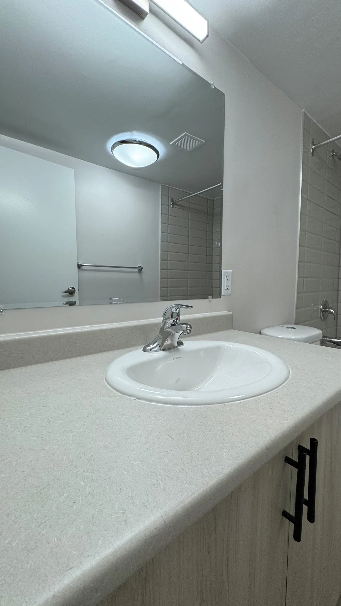 bathroom-vanity-sink-mirror-finished-london-ontario-01.jpg