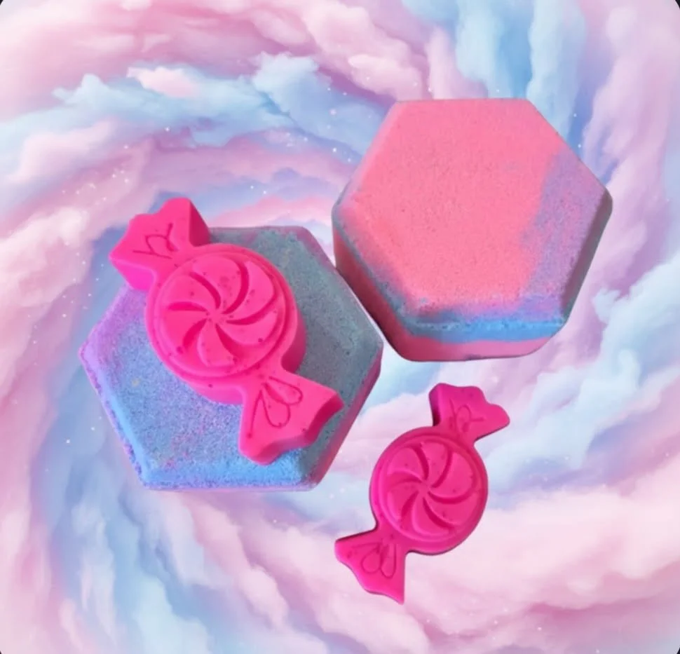 Cotton Candy Milkshake Bomb