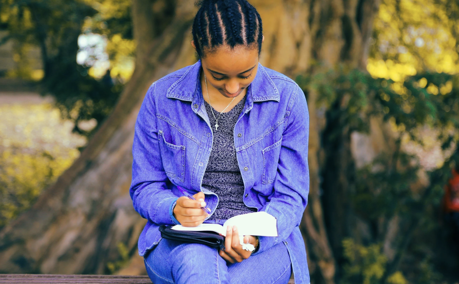 Scrittura terapeutica: benefici e cosa dice davvero la scienza