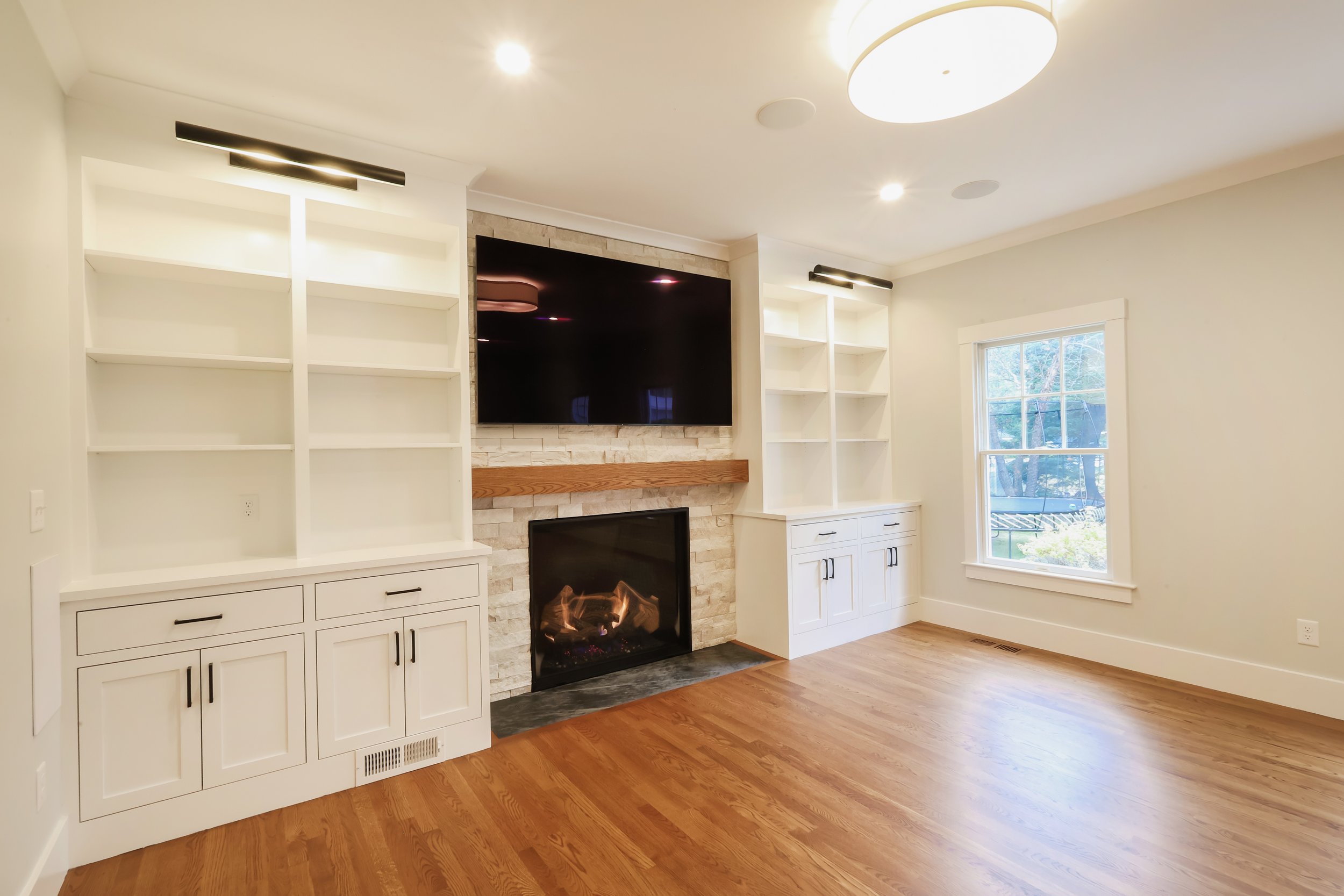 10 Ministerial Dr.00026.jpg