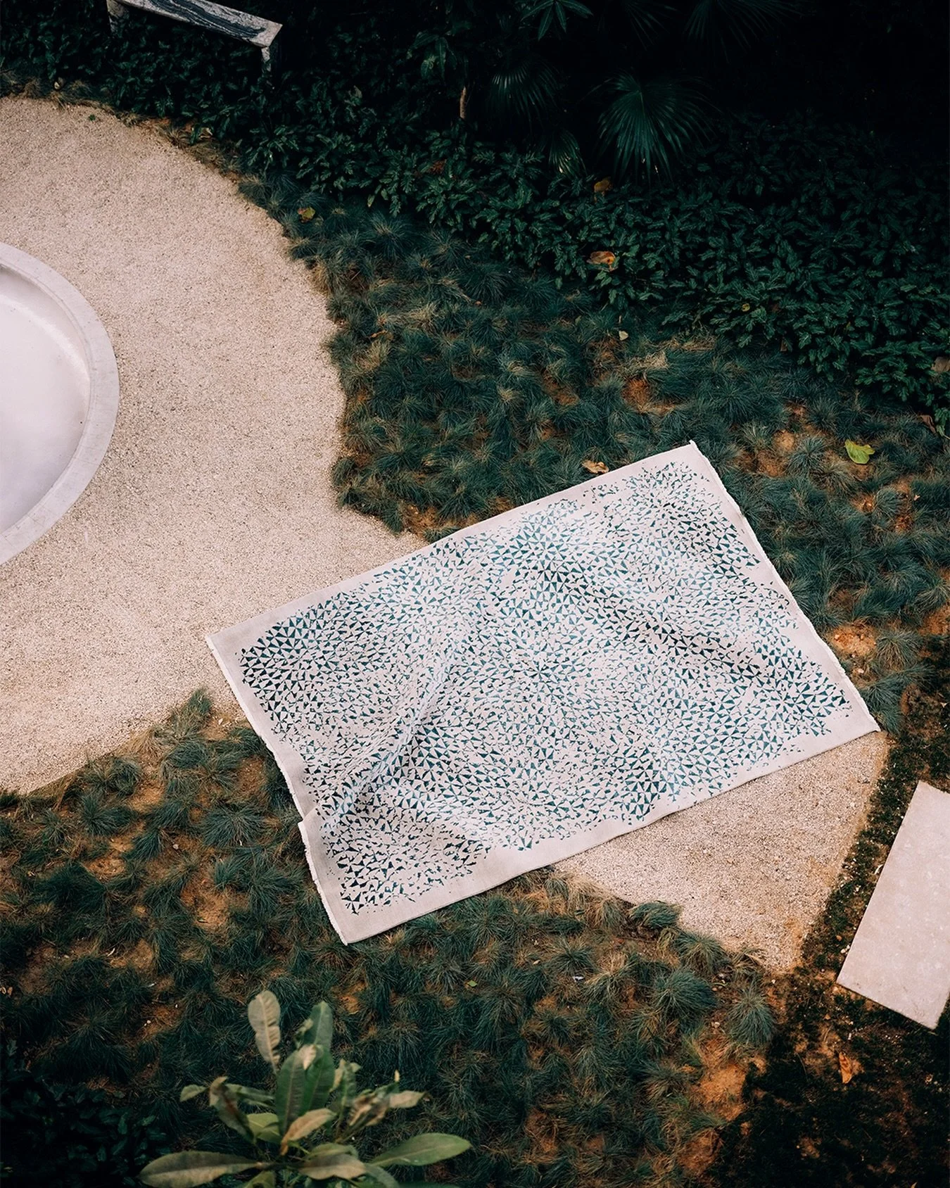 The gentle surrender of form and texture.
Our Reflections Collection finds a quiet grounding at Villa Magenta, capturing the shifting elements of nature through the enduring art of the loom.